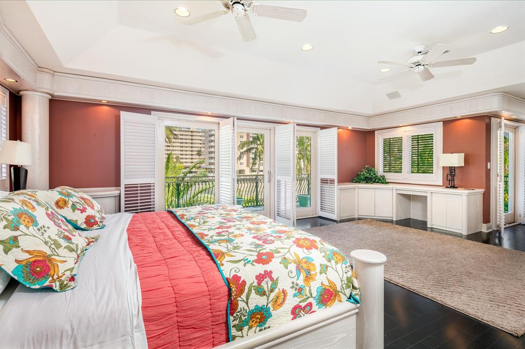 VENETIAN ISLES 2ND SEC - Residential