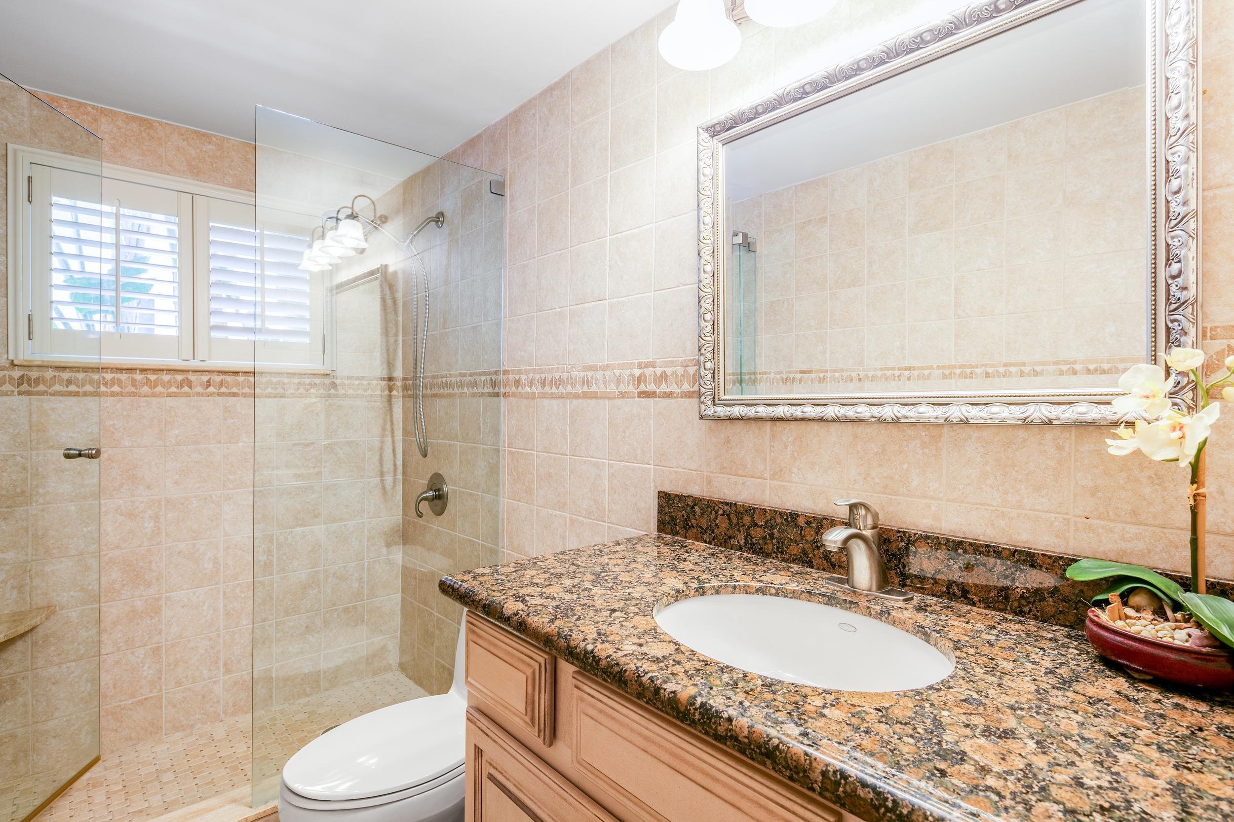 VENETIAN ISLES 2ND SEC - Residential