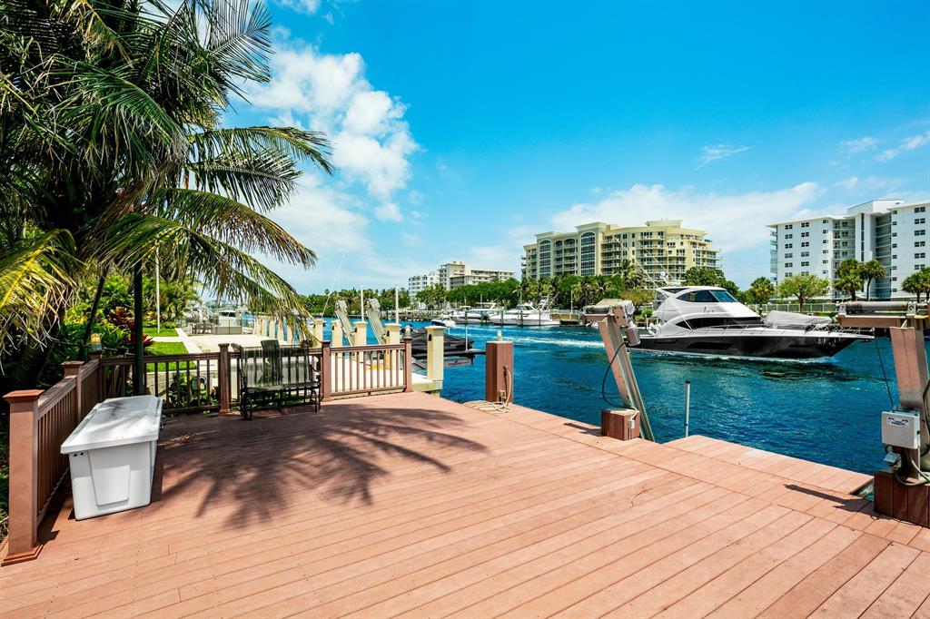 VENETIAN ISLES 2ND SEC - Residential