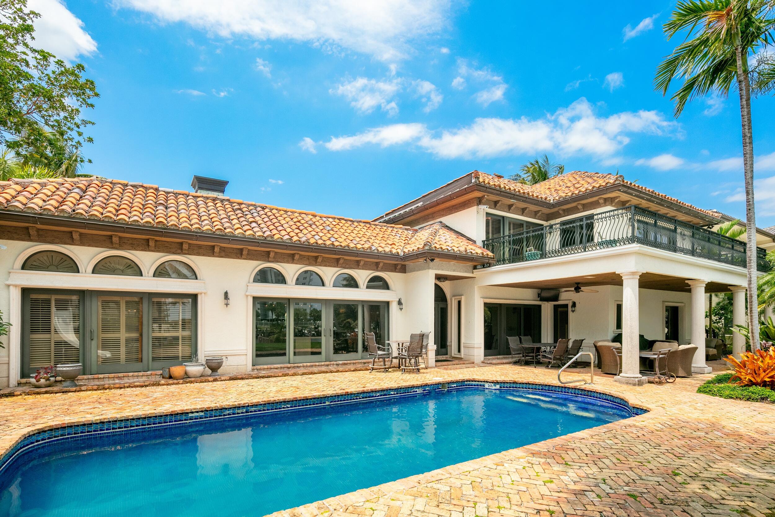 VENETIAN ISLES 2ND SEC - Residential