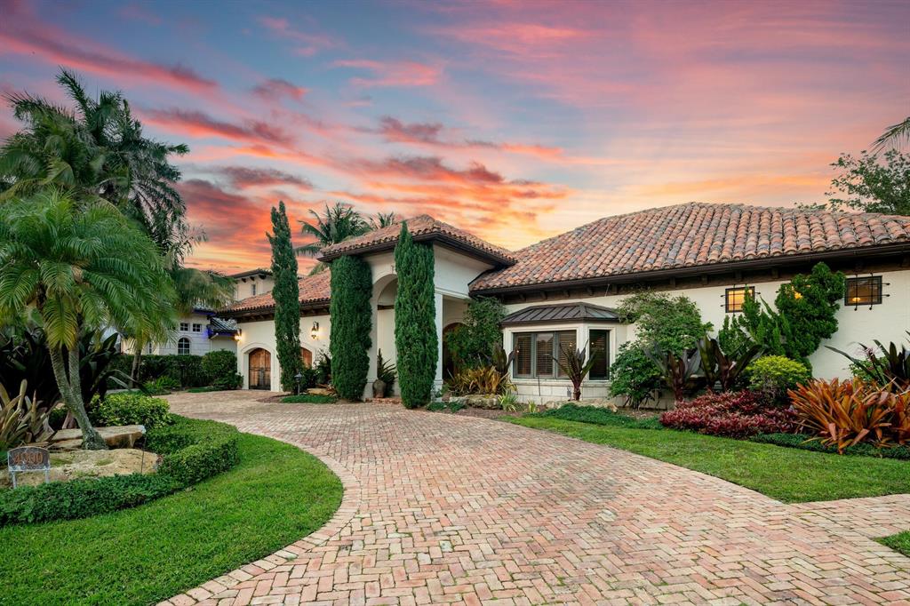 VENETIAN ISLES 2ND SEC - Residential