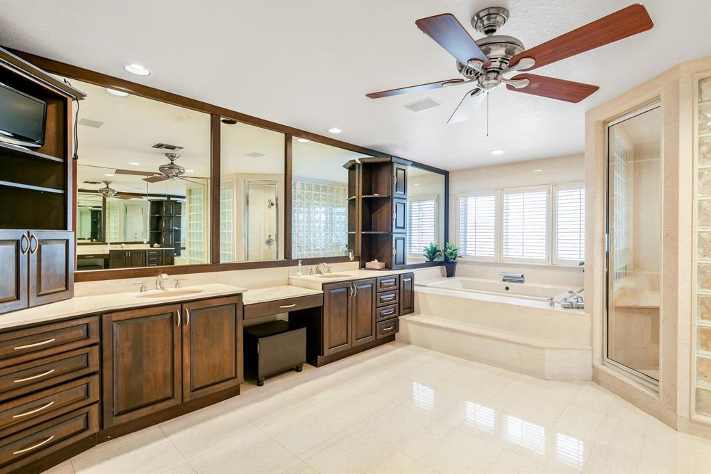 VENETIAN ISLES 2ND SEC - Residential