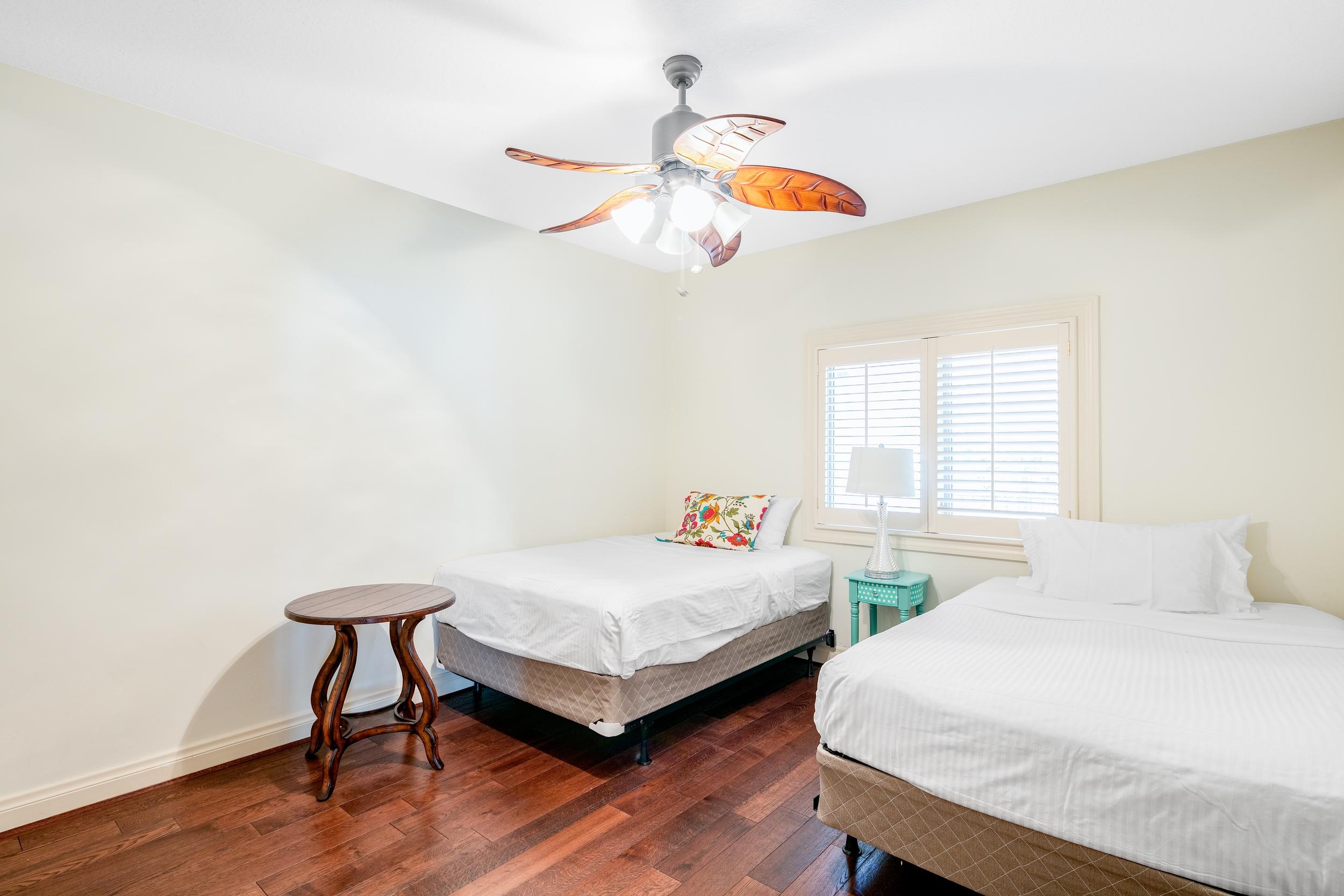 VENETIAN ISLES 2ND SEC - Residential