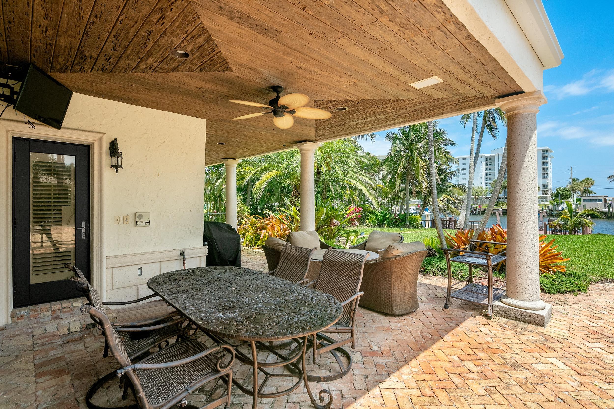 VENETIAN ISLES 2ND SEC - Residential