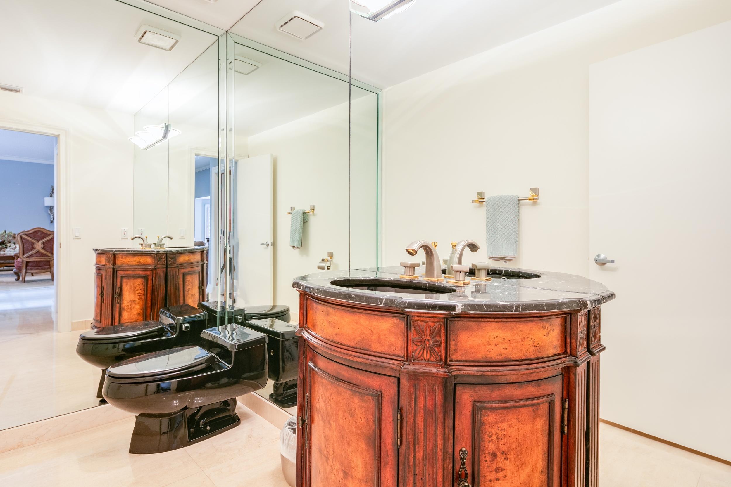 VENETIAN ISLES 2ND SEC - Residential