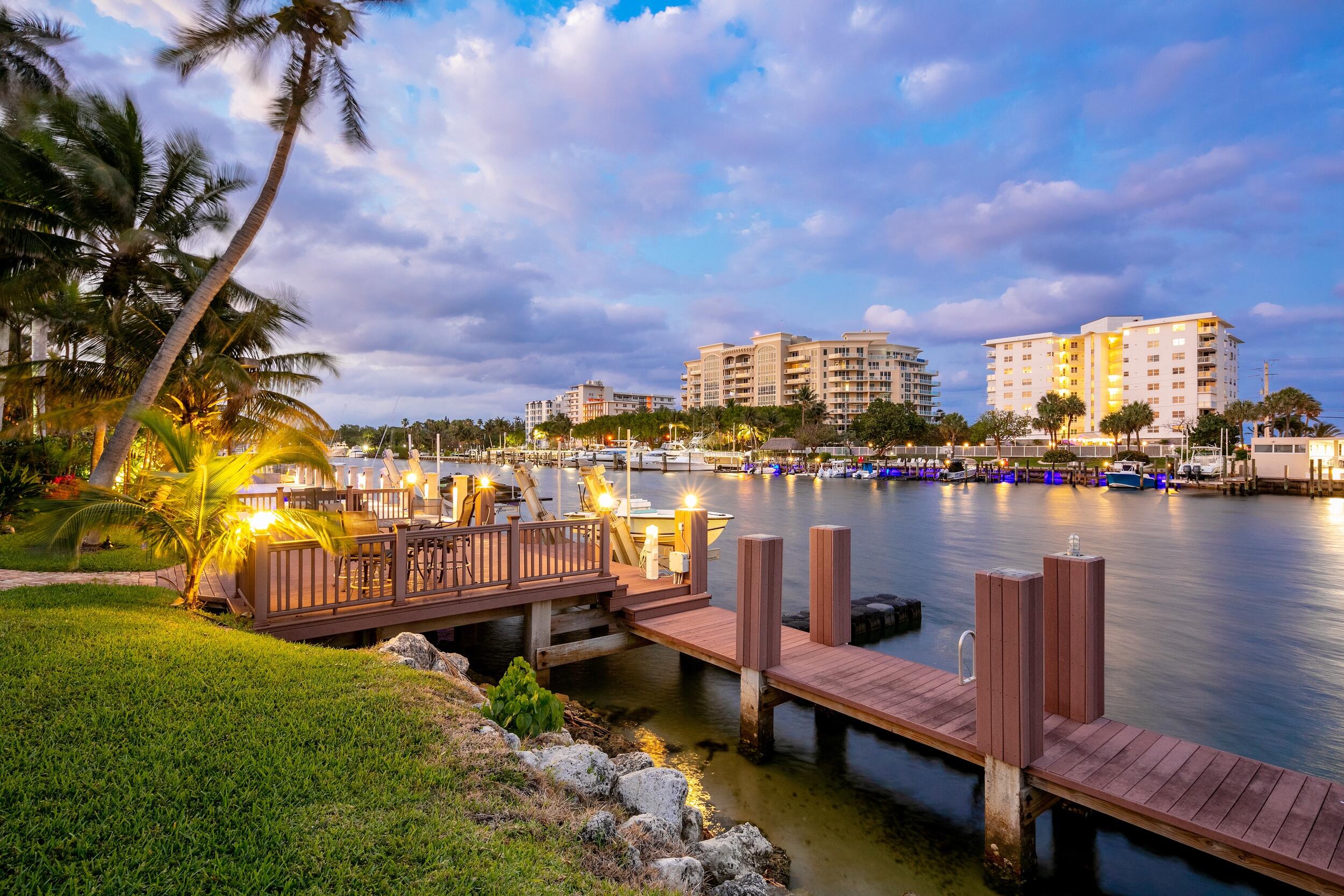 VENETIAN ISLES 2ND SEC - Residential