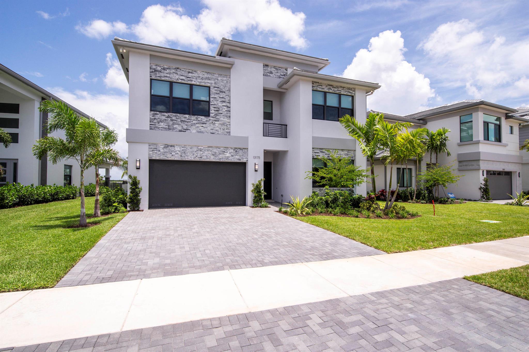 13175 Feathering Way