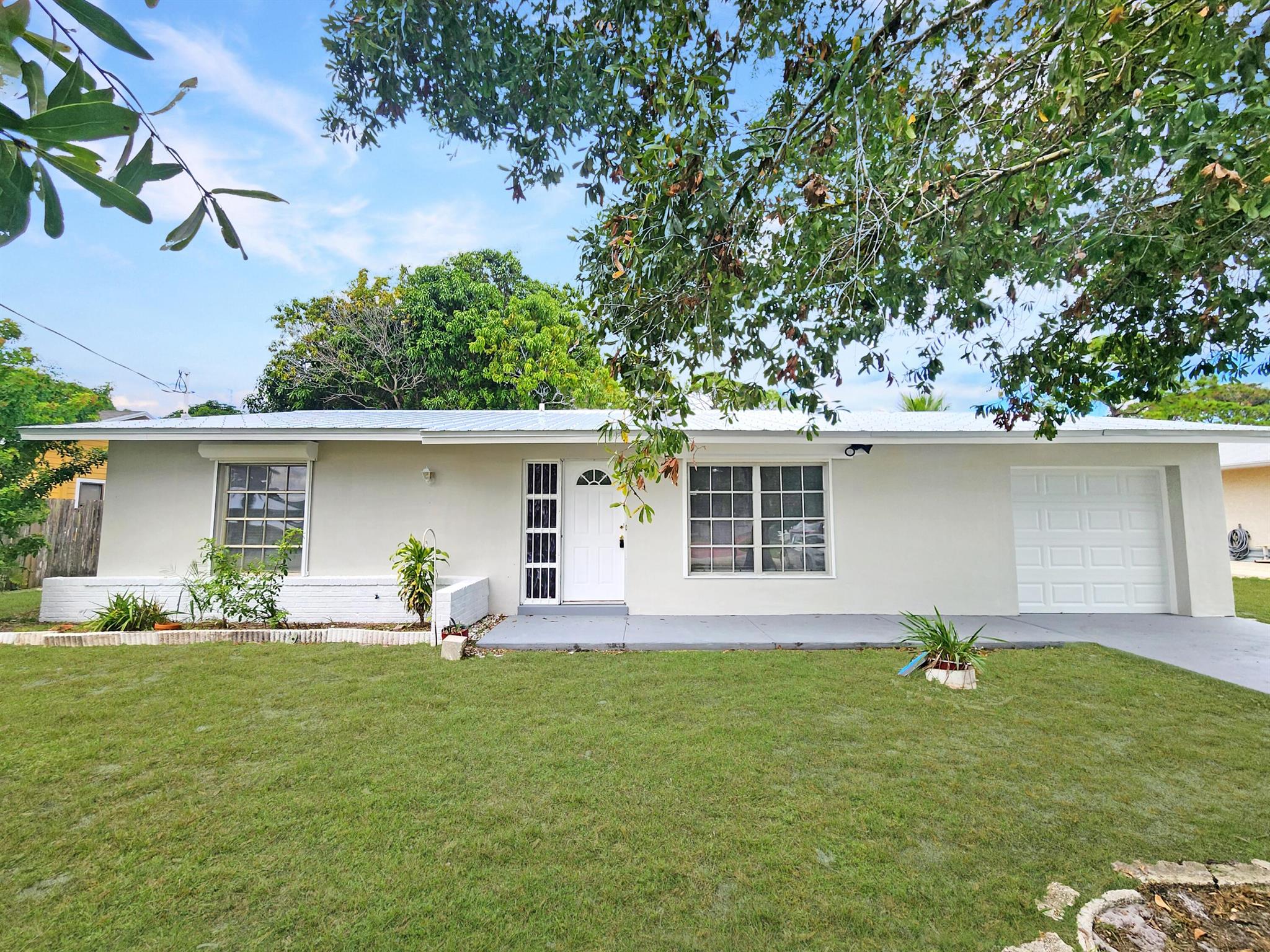 PORT ST LUCIE SECTION 4 - Residential