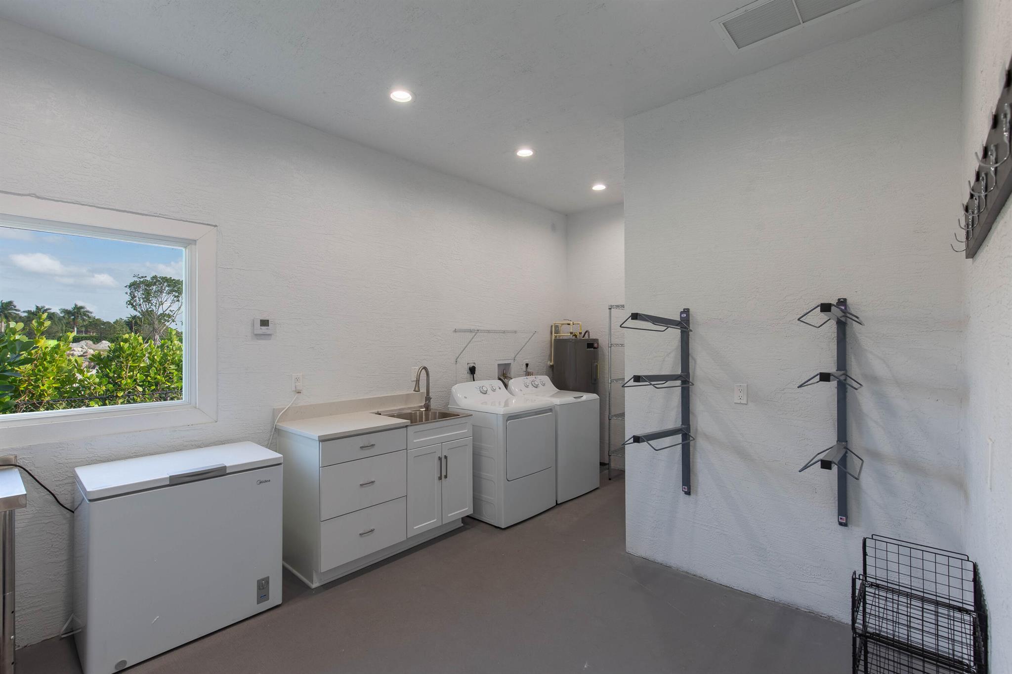 GREENBROOK EQUESTRIAN VIL - Residential