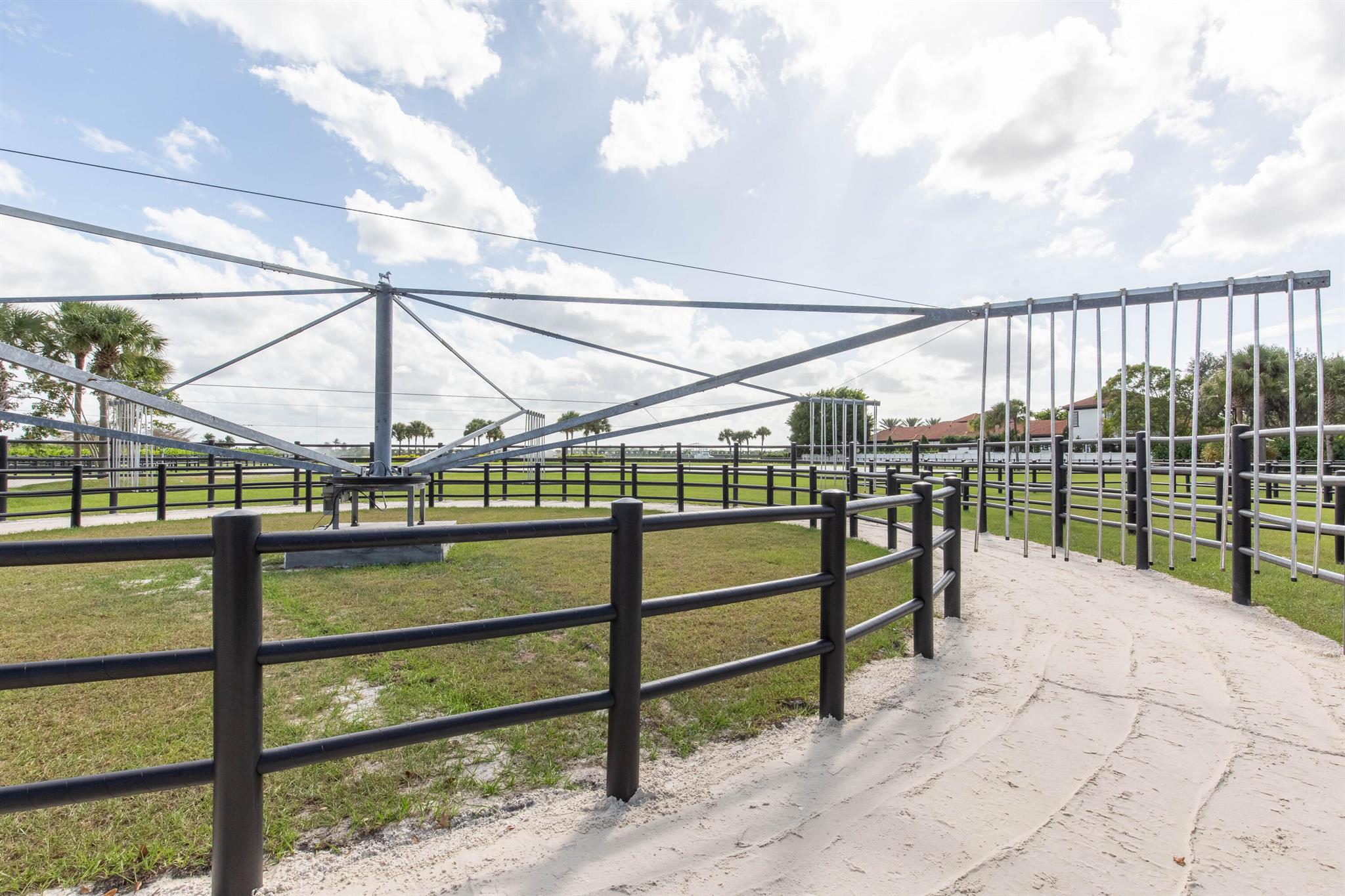 GREENBROOK EQUESTRIAN VIL - Residential