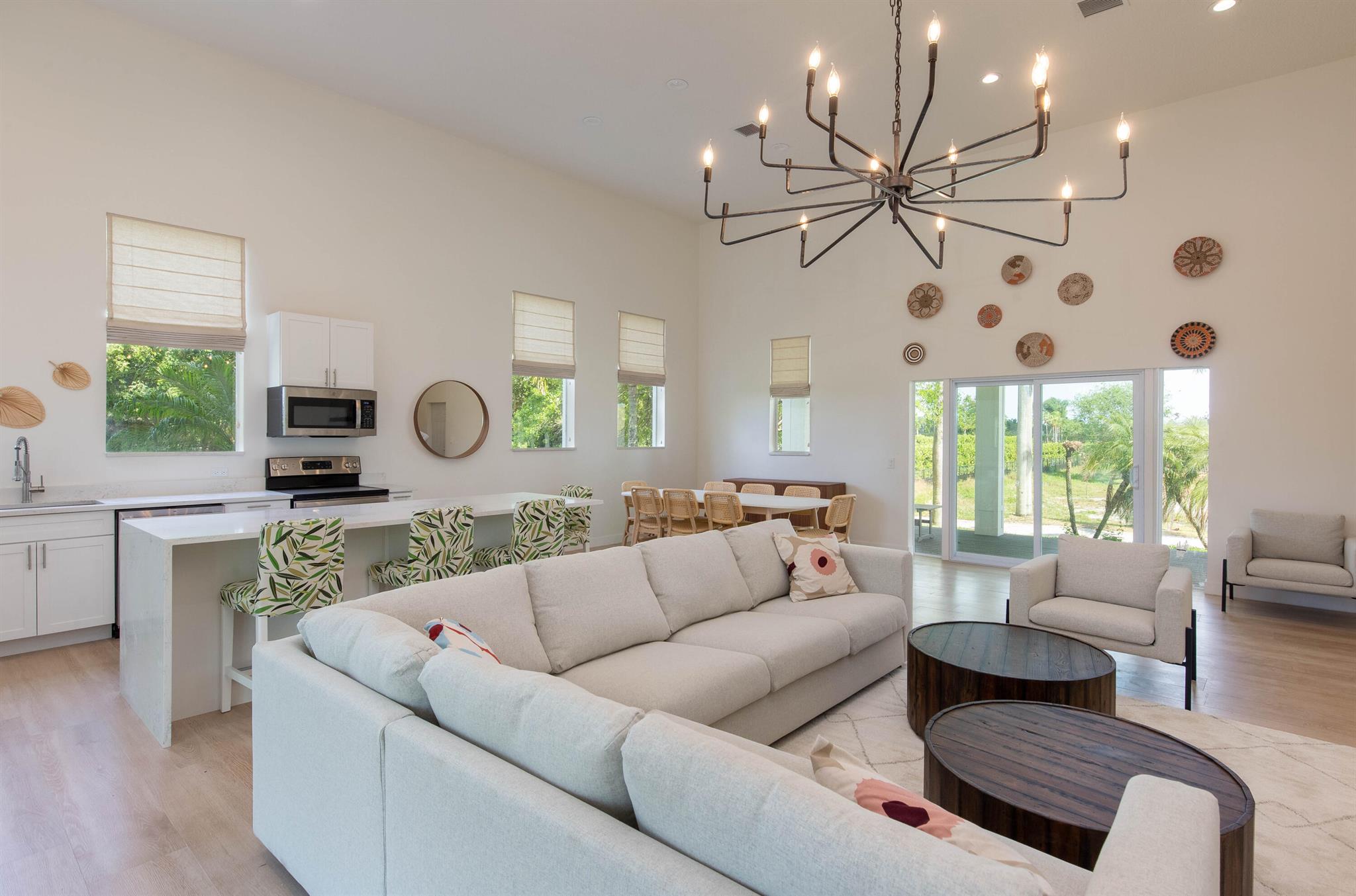 GREENBROOK EQUESTRIAN VIL - Residential