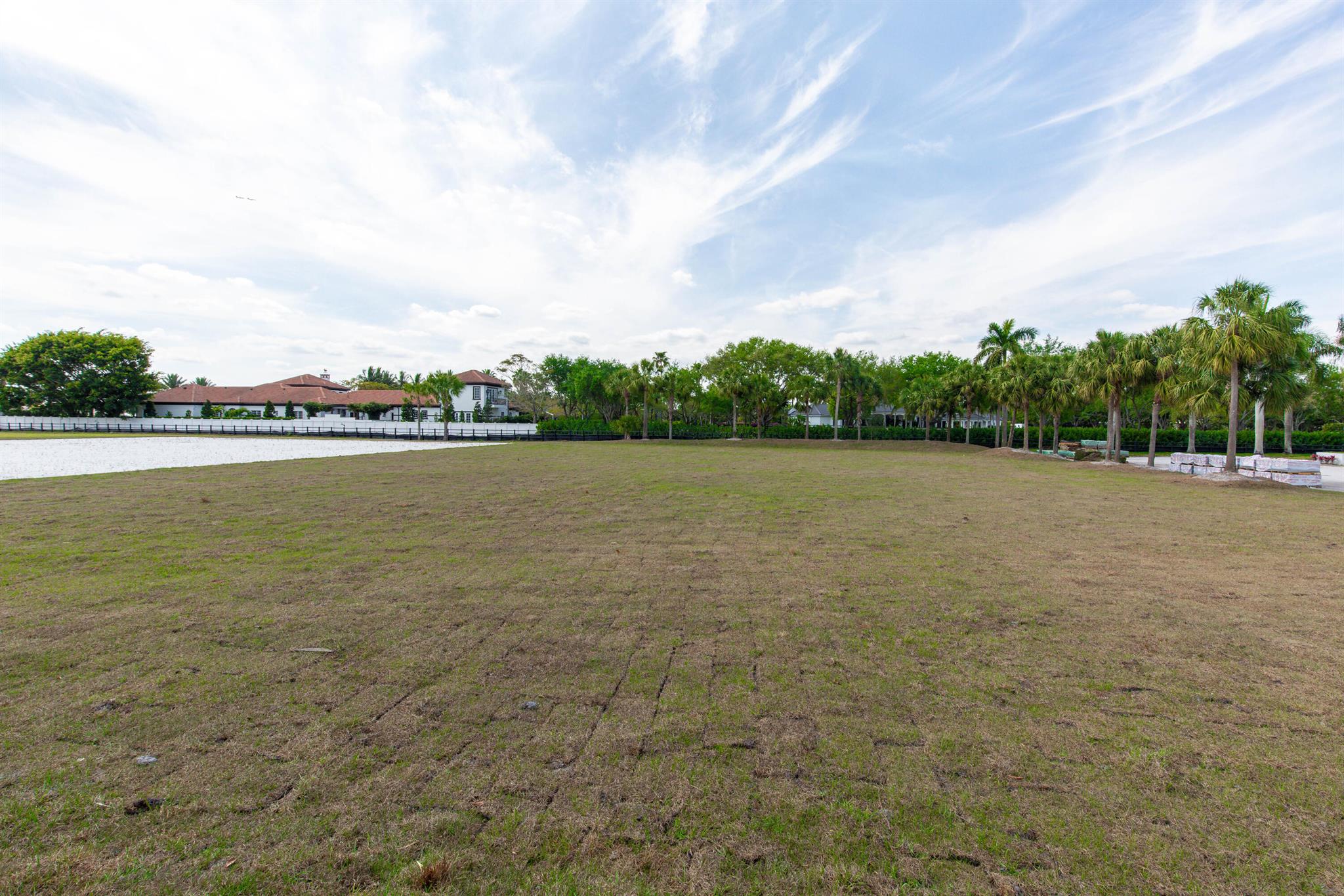 GREENBROOK EQUESTRIAN VIL - Residential