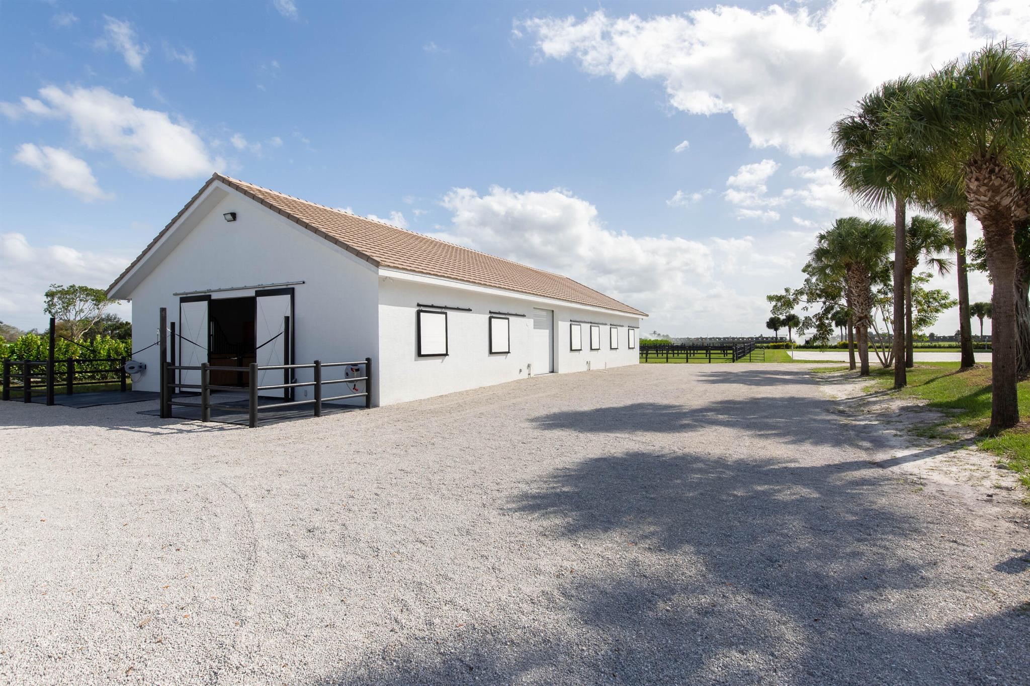 GREENBROOK EQUESTRIAN VIL - Residential