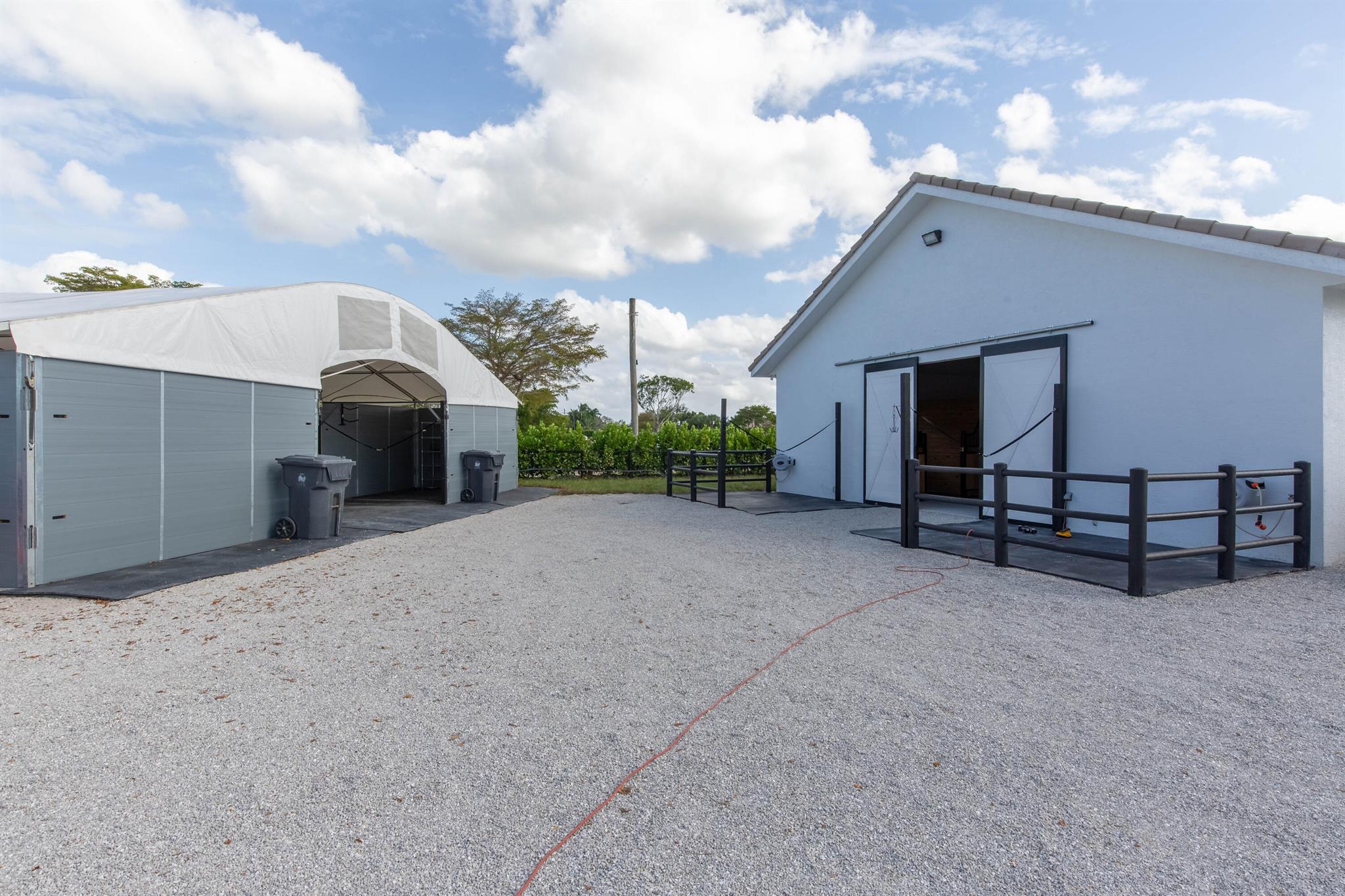 GREENBROOK EQUESTRIAN VIL - Residential