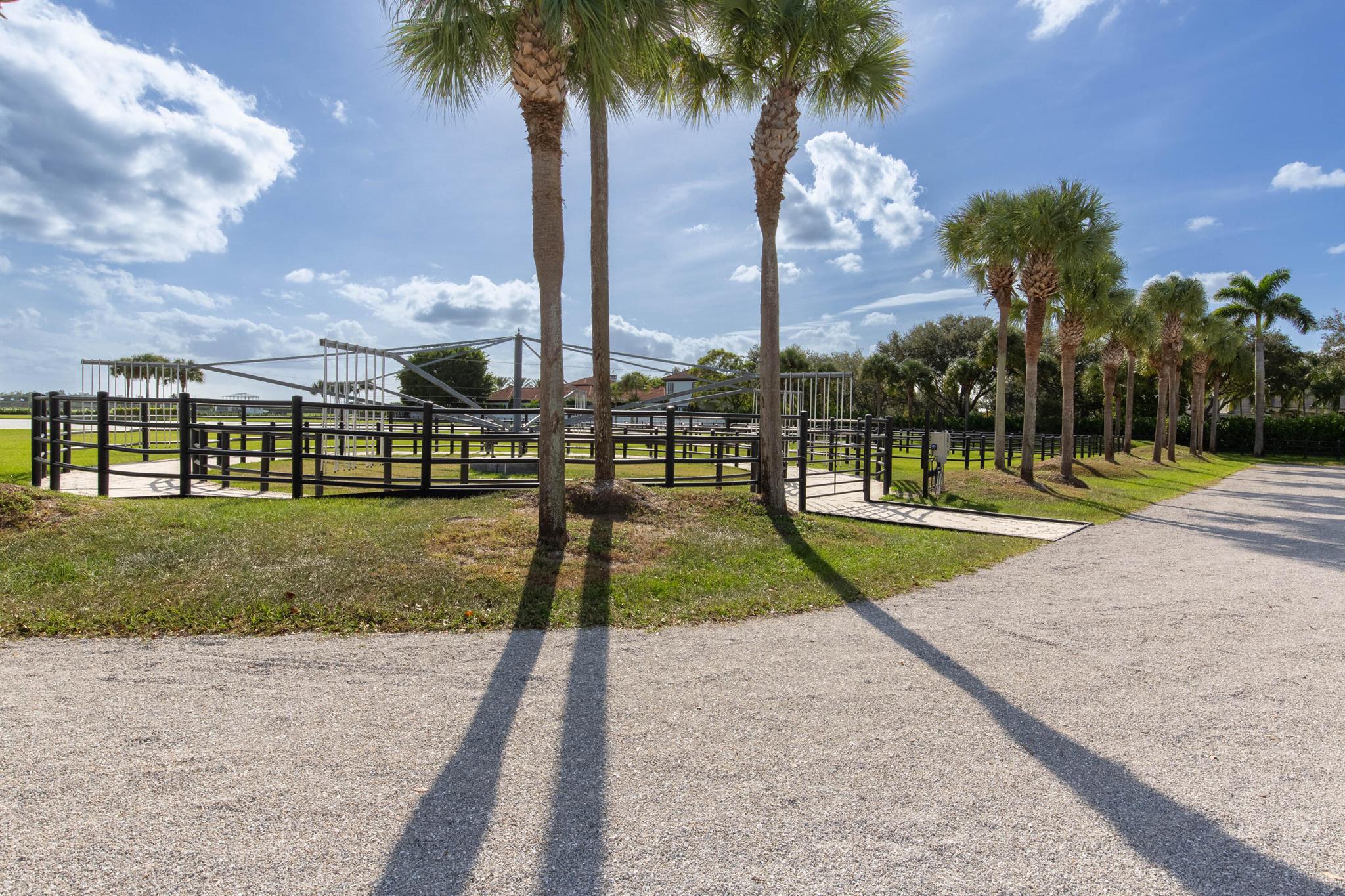 GREENBROOK EQUESTRIAN VIL - Residential