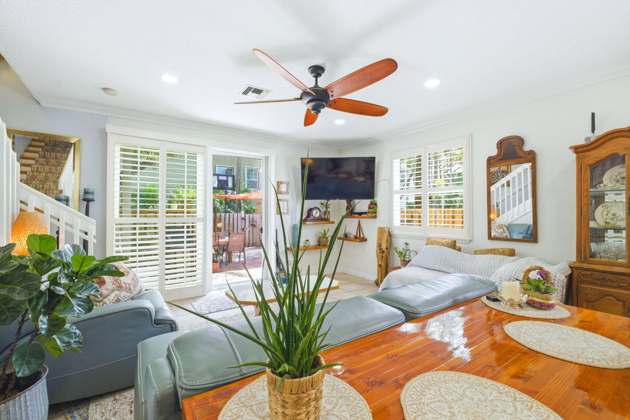 WAVERLY PLACE - Residential