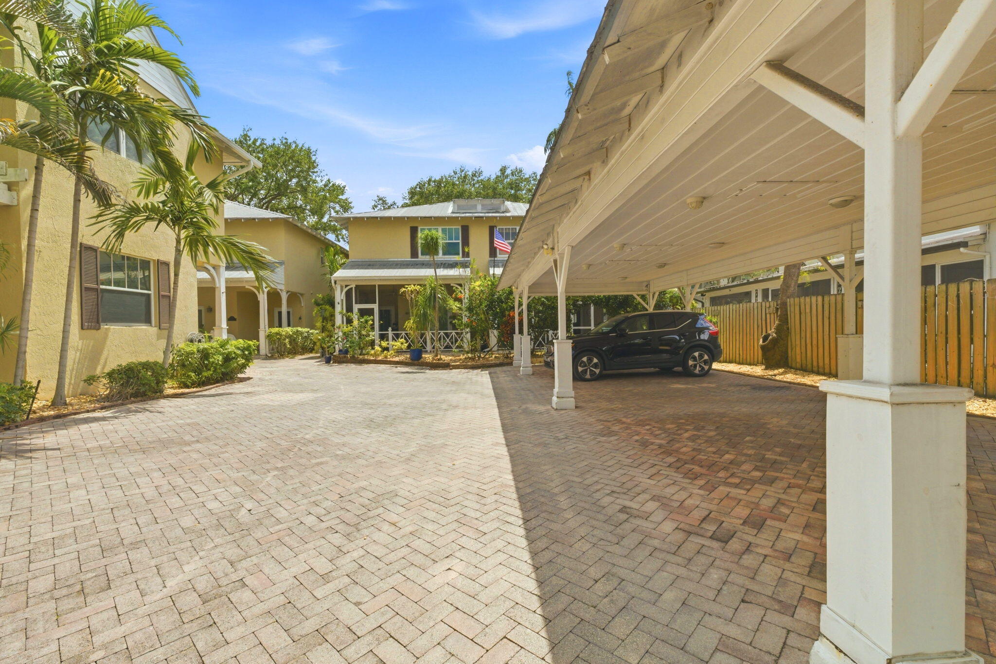 WAVERLY PLACE - Residential