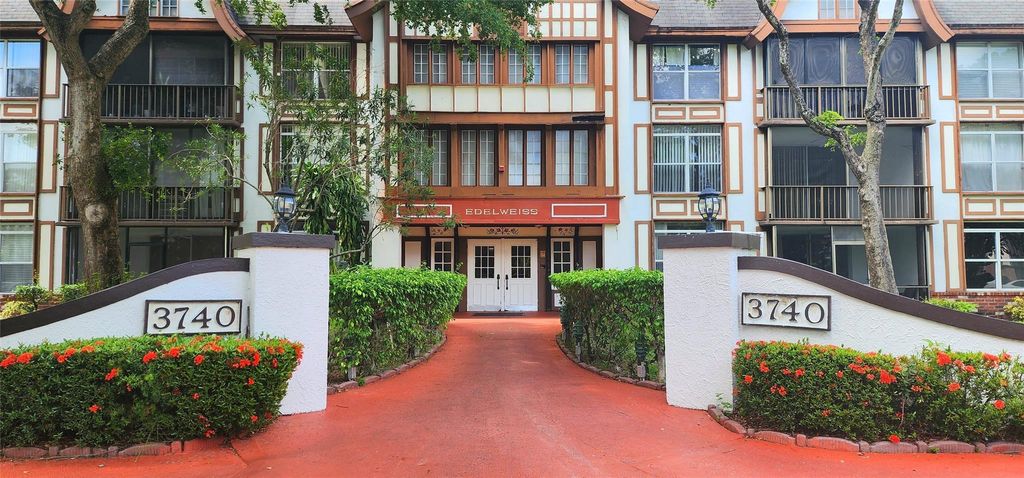 Photo of 3740 Inverrary Drive #3i, Lauderhill, FL 33319 (MLS # F10448655)