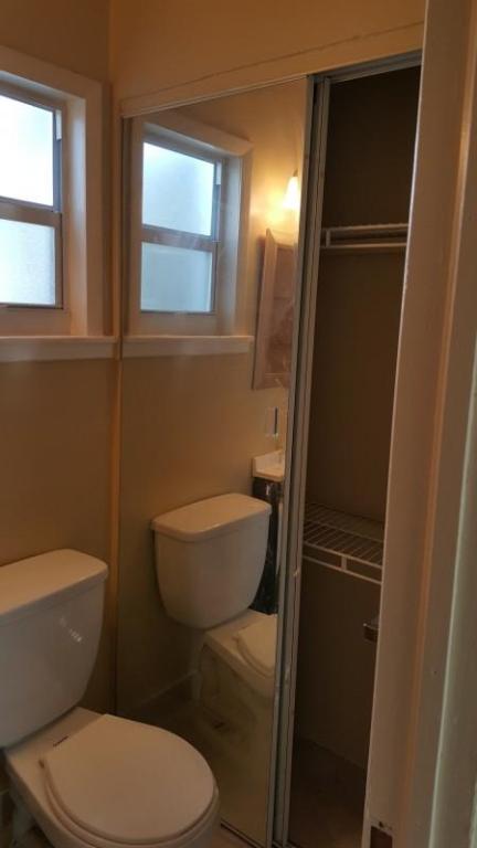 FOREST RIDGE PARK - Residential Lease