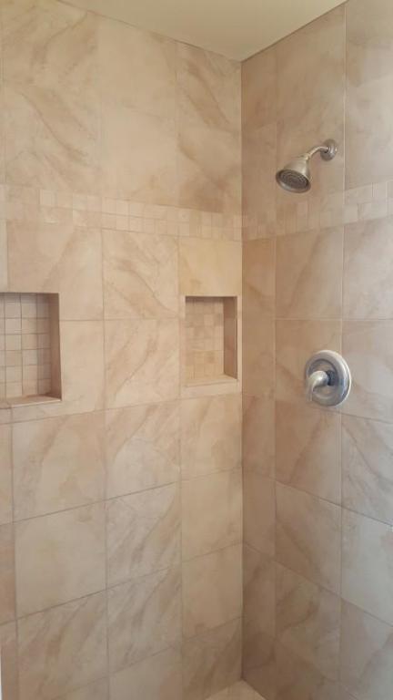 FOREST RIDGE PARK - Residential Lease