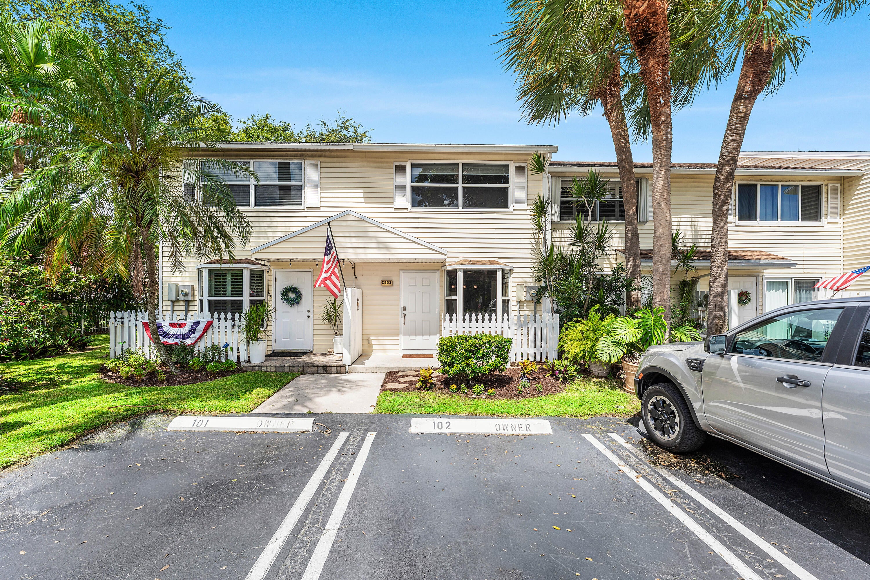 2503 NE 15th Street 2503