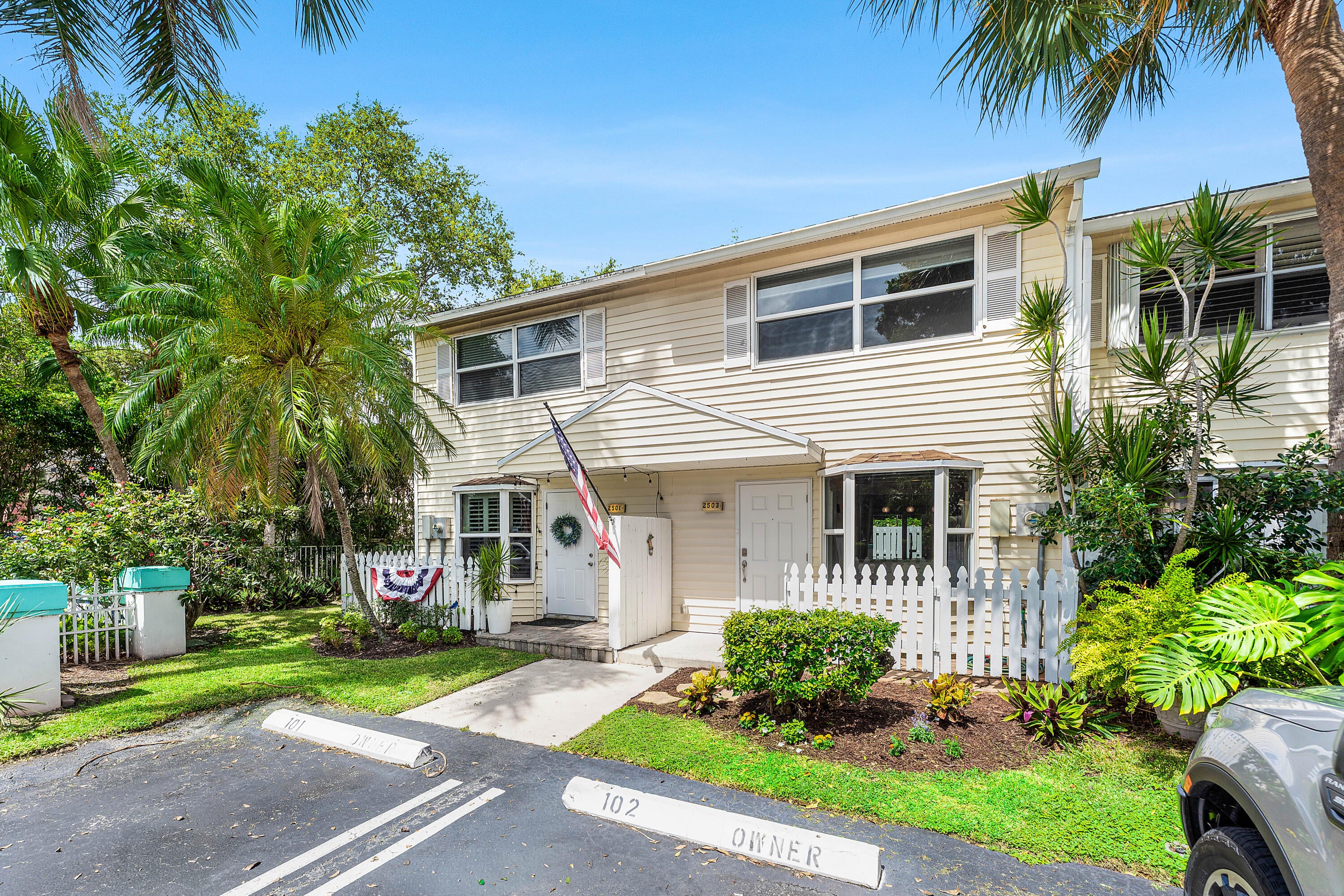 2503 NE 15th Street 2503