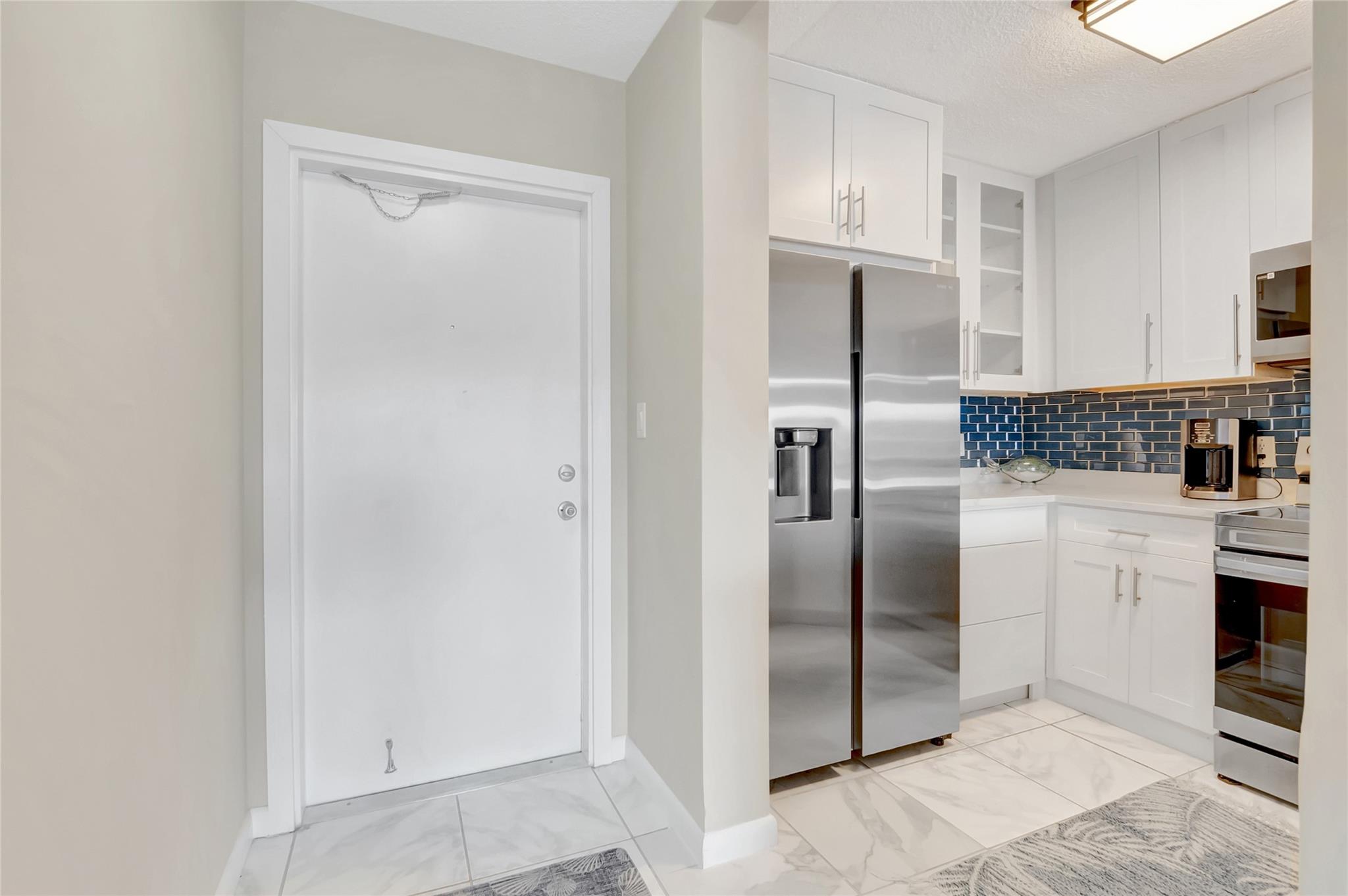 RIVER HOUSE TOWERS CONDO - Residential