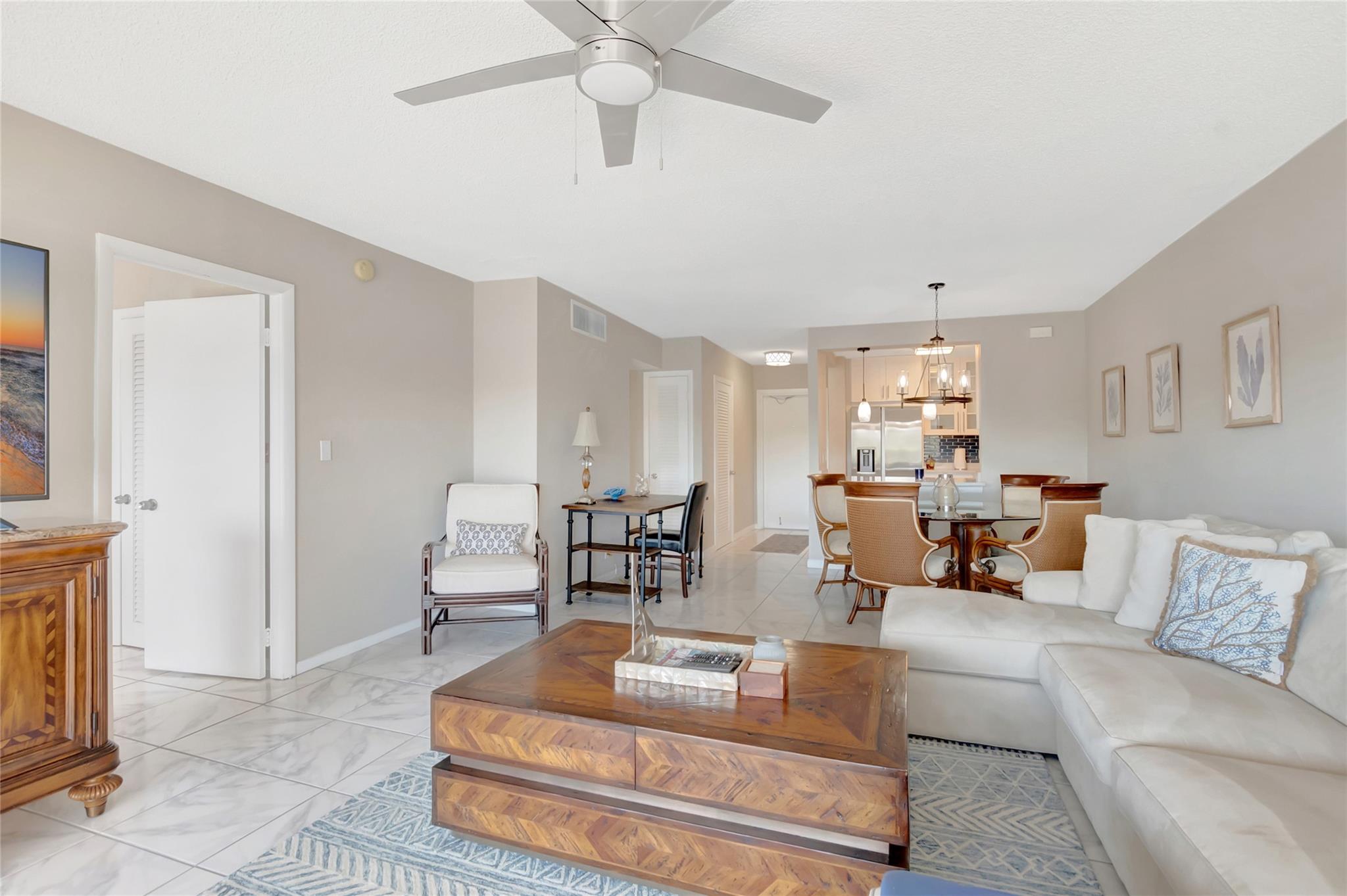 RIVER HOUSE TOWERS CONDO - Residential