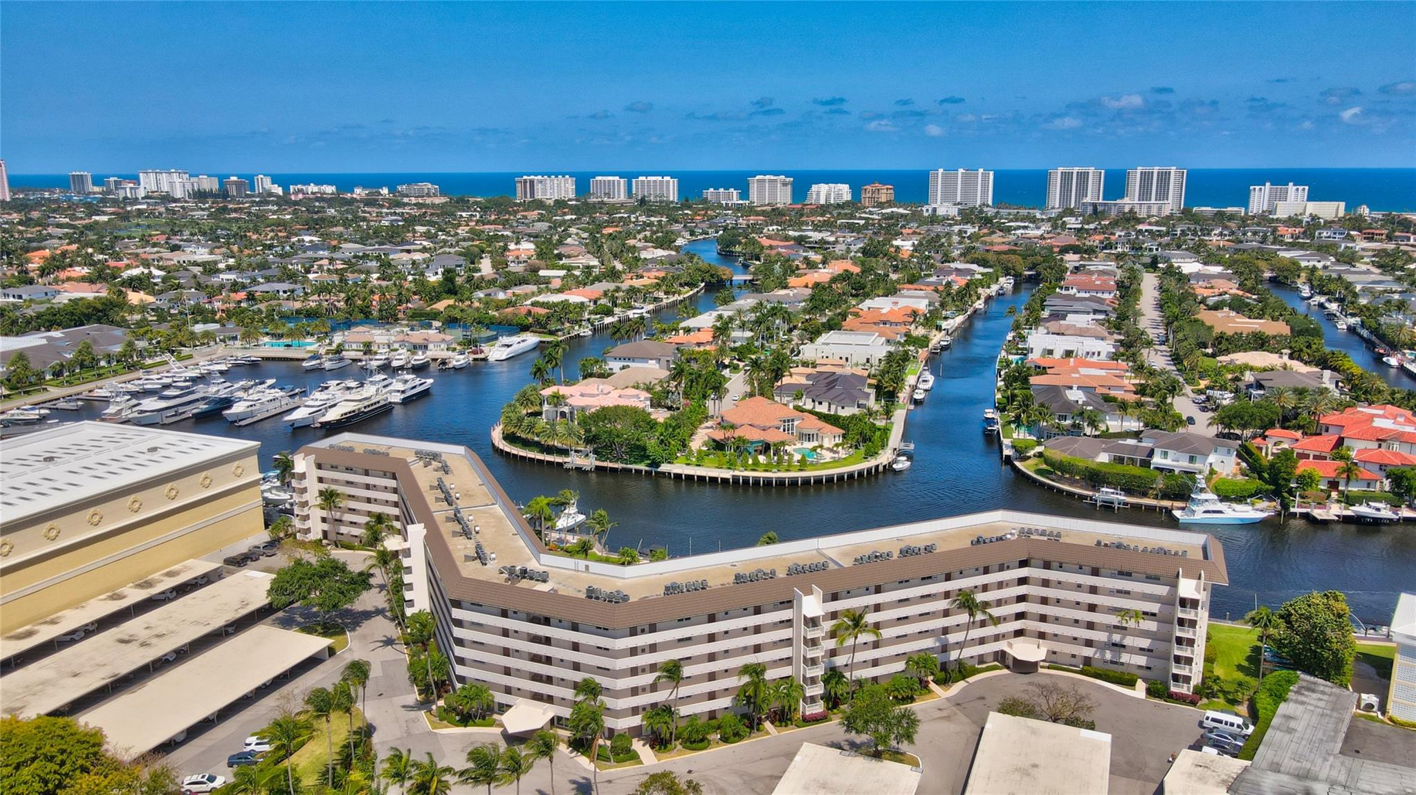 RIVER HOUSE TOWERS CONDO - Residential