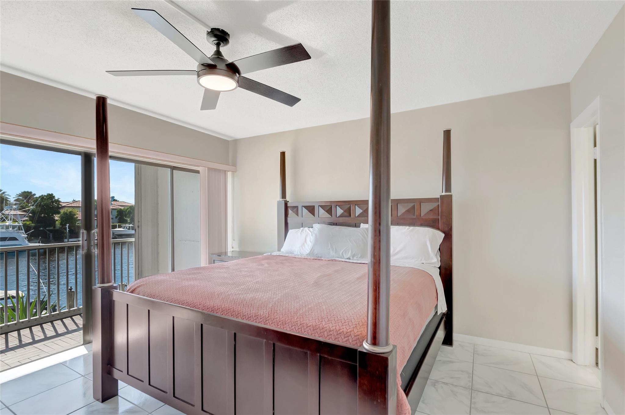 RIVER HOUSE TOWERS CONDO - Residential
