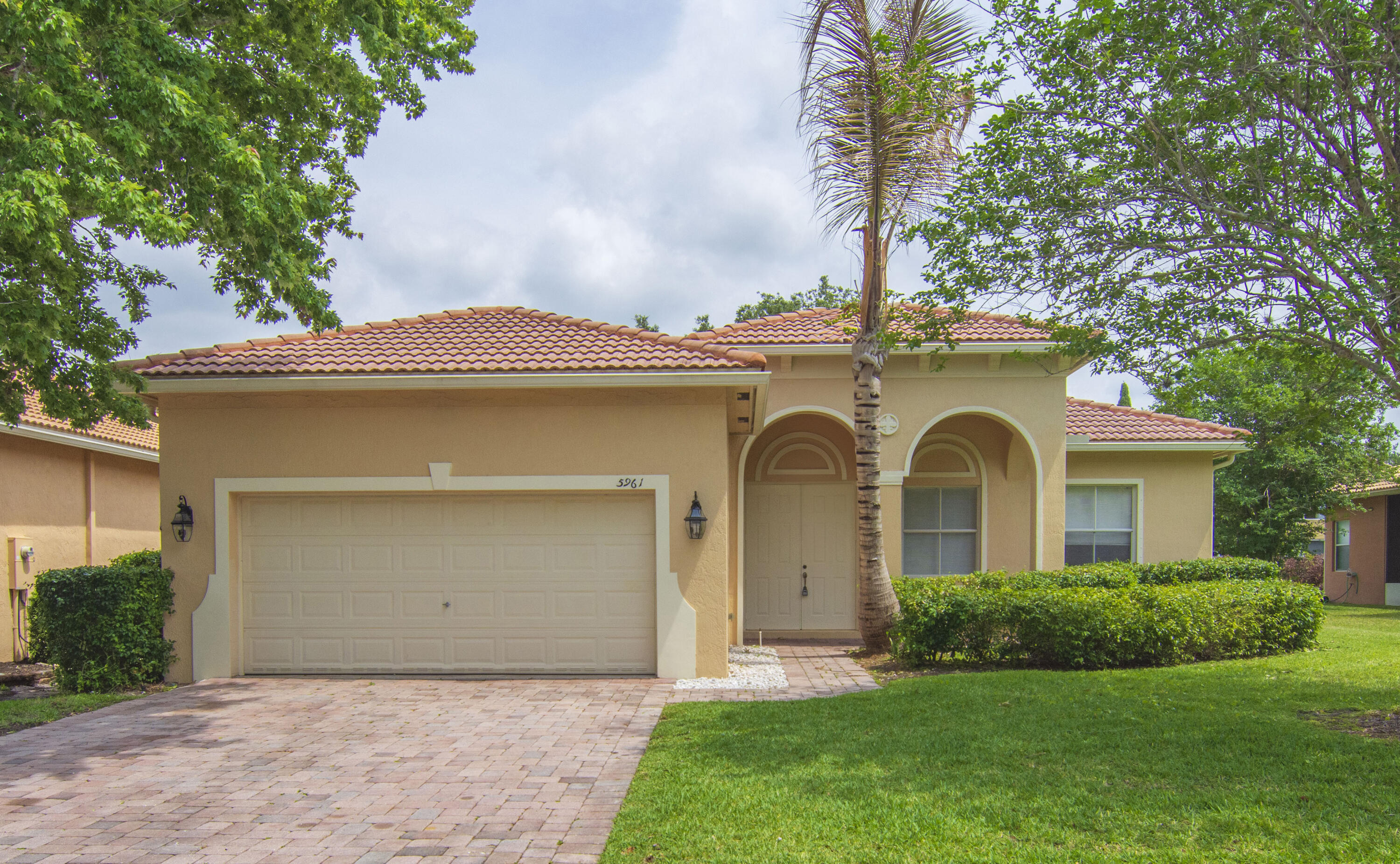 5961 Spanish River Road