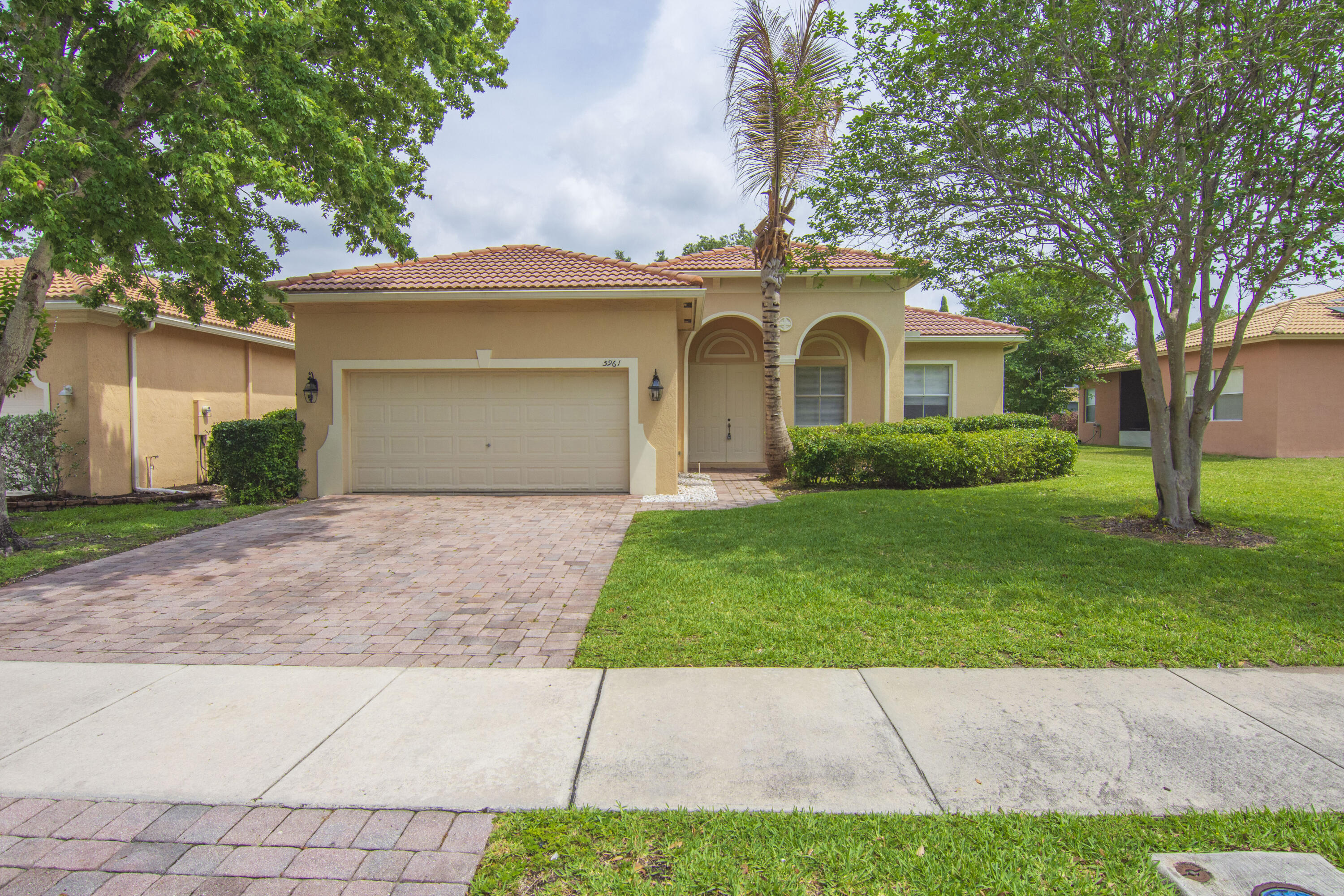 5961 Spanish River Road