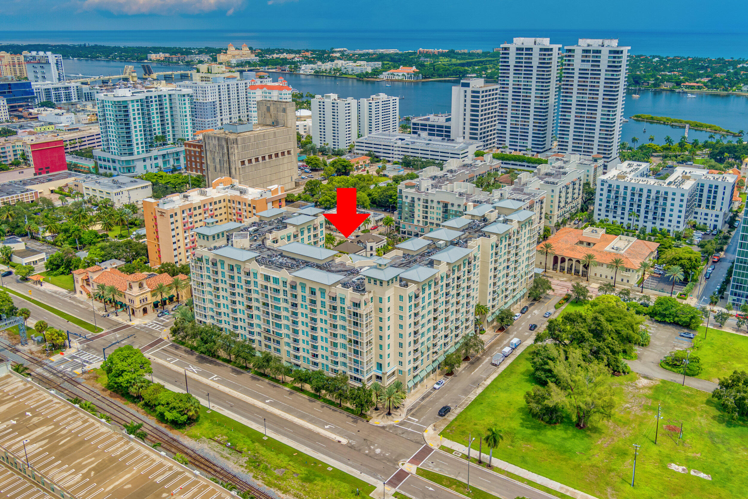 CITY PALMS CONDO - Residential Lease