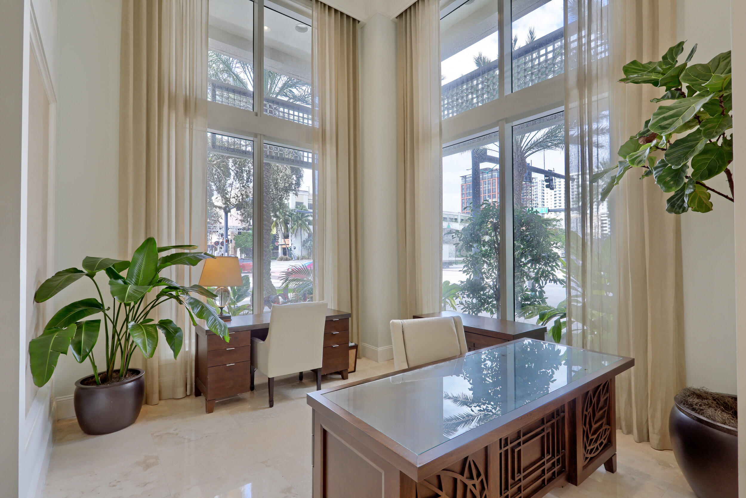 CITY PALMS CONDO - Residential Lease