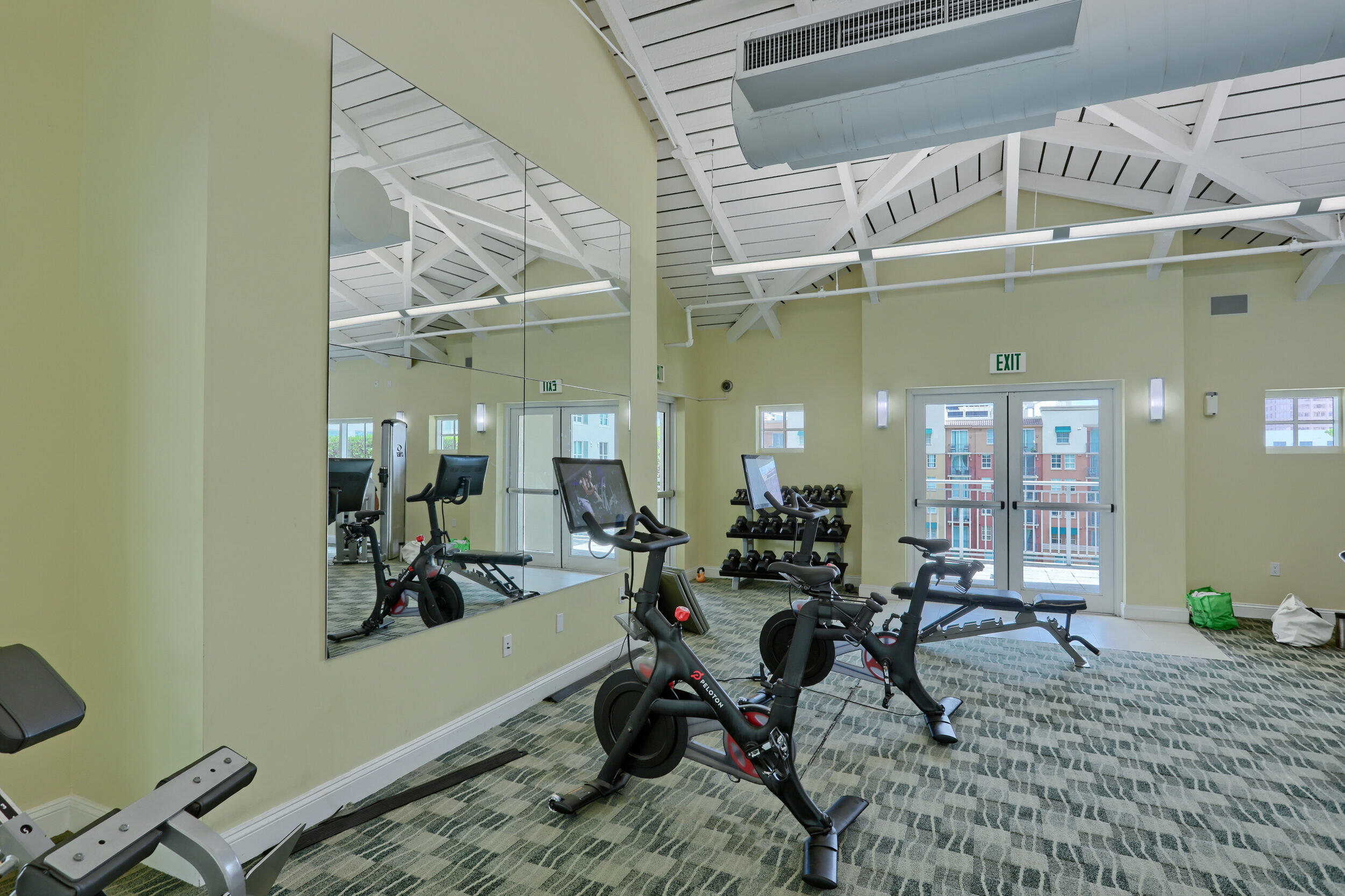 CITY PALMS CONDO - Residential Lease