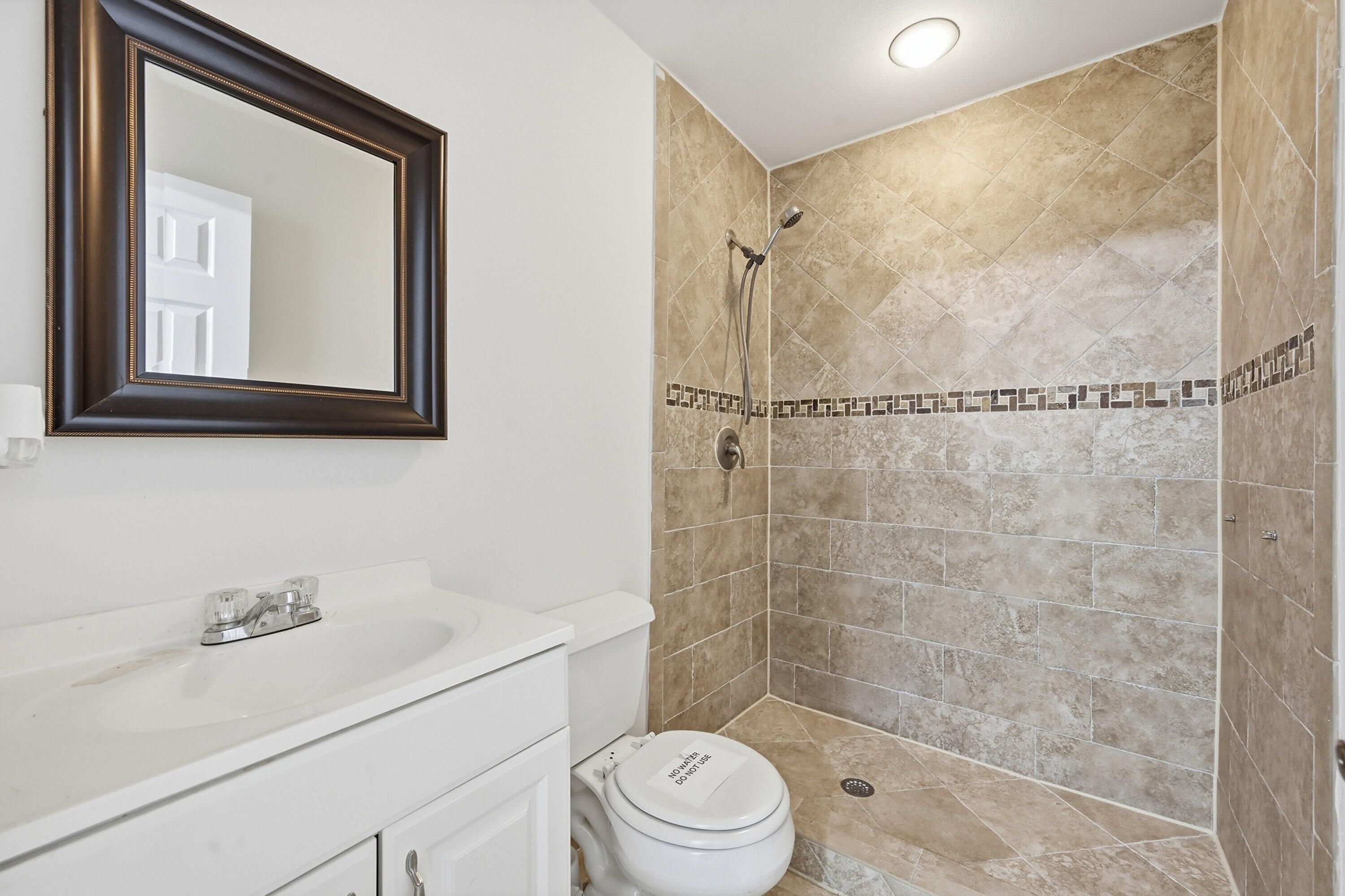 MAPLELEAF PATIO VILLAS AT - Residential