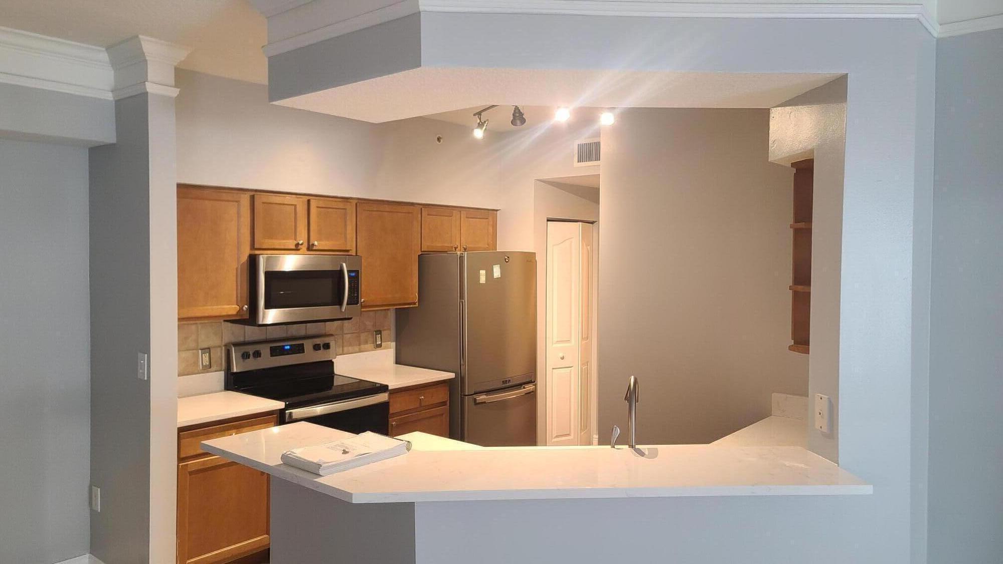 MEZZANO CONDO - Residential