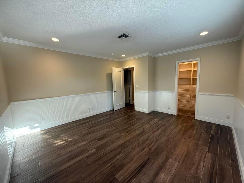 5777 WIND DRIFT Lane