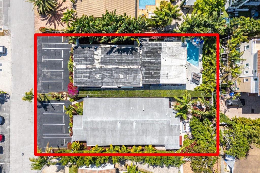 Photo of 615617 NE 9th Avenue, Fort Lauderdale, FL 33304 (MLS # B26042759)