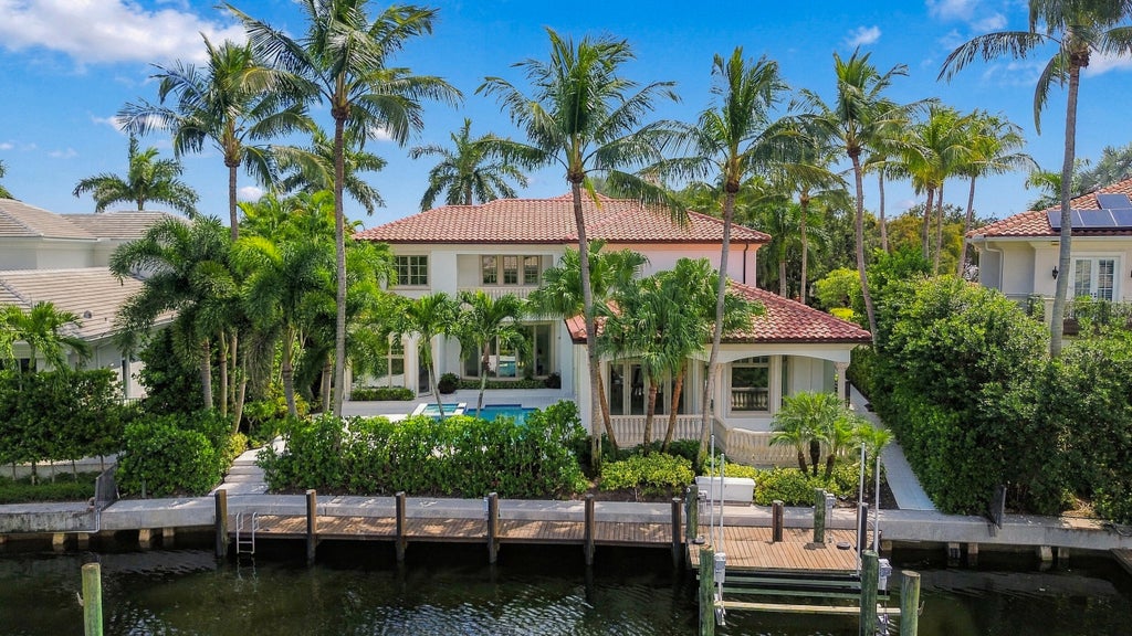 Photo of 753 HARBOUR ISLE Place, North Palm Beach, FL 33410 (MLS # B26082256)