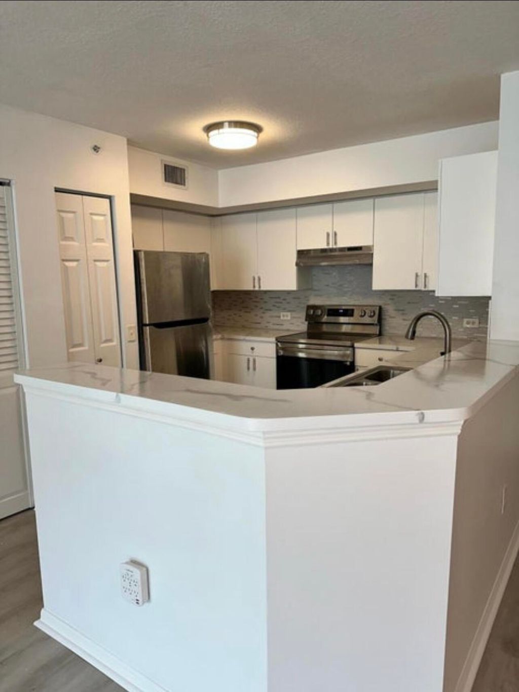 Photo of 205 Villa Circle, Boynton Beach, FL 33435 (MLS # R11004487)