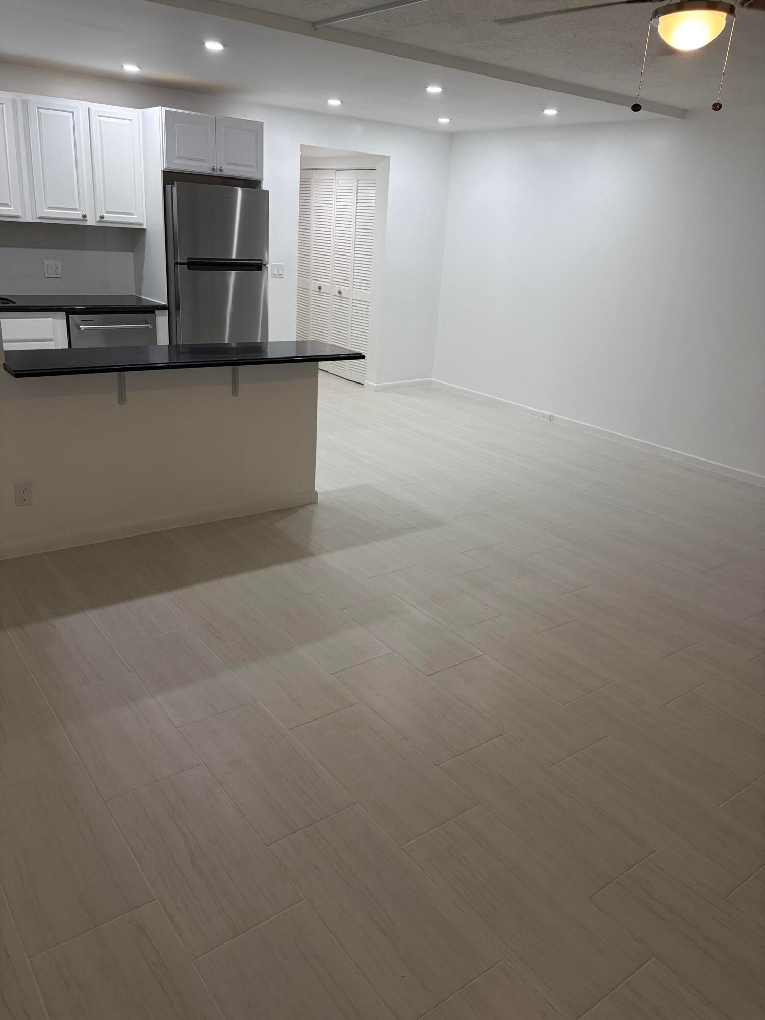 253 NEWPORT P 253