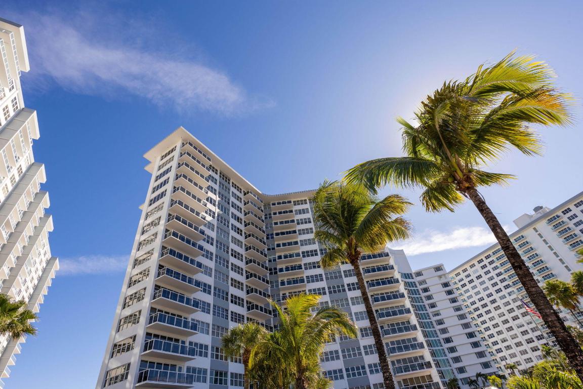 3700 Galt Ocean Drive 214