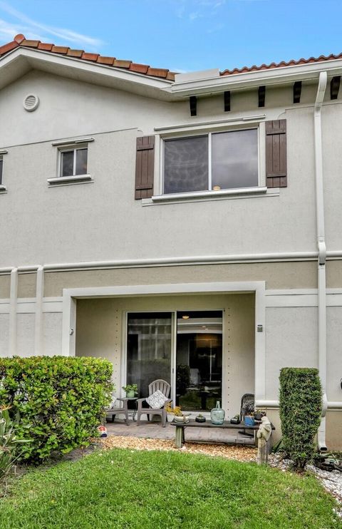 A home in Deerfield Beach