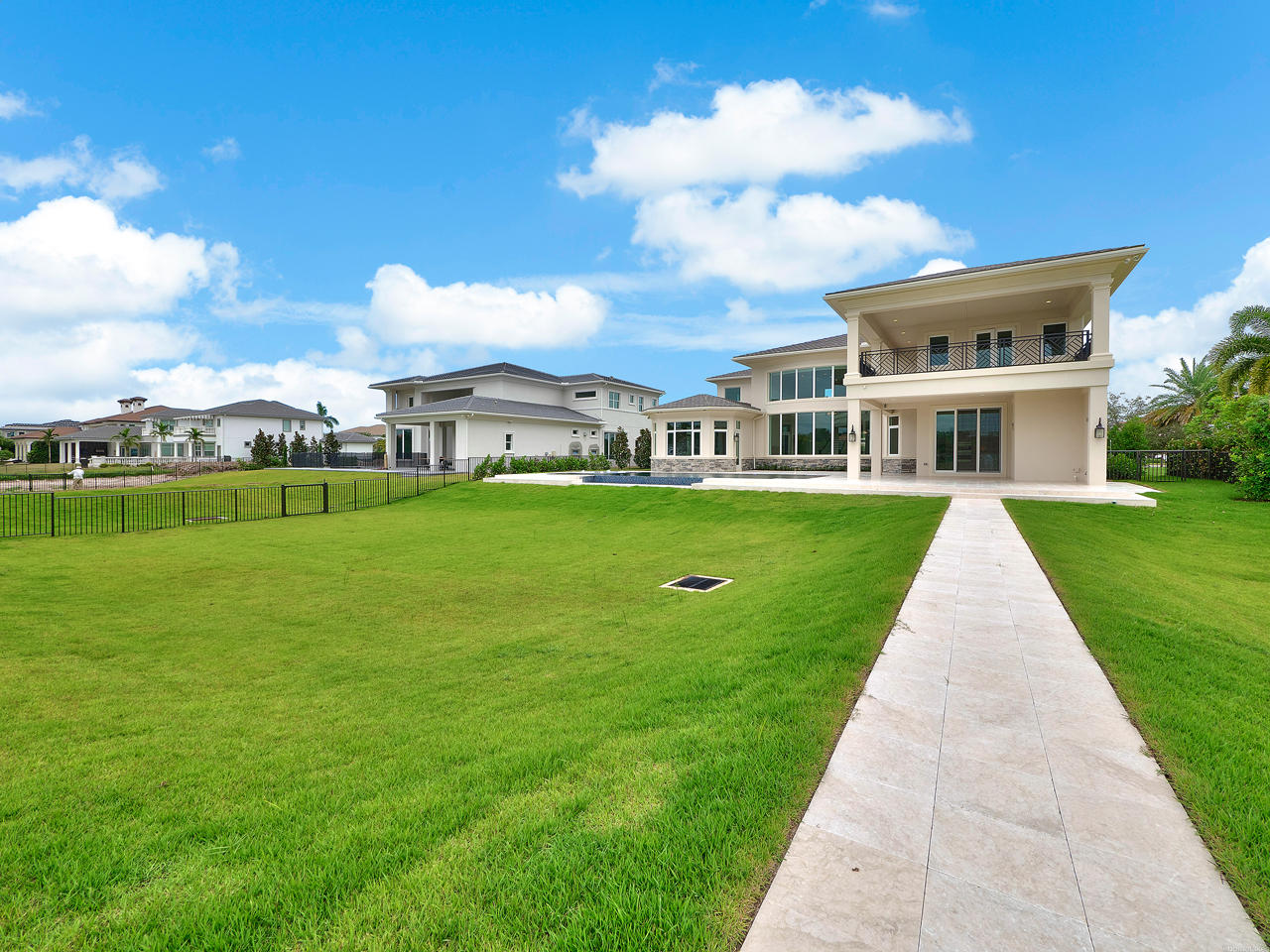 Frenchman's Harbor - Residential