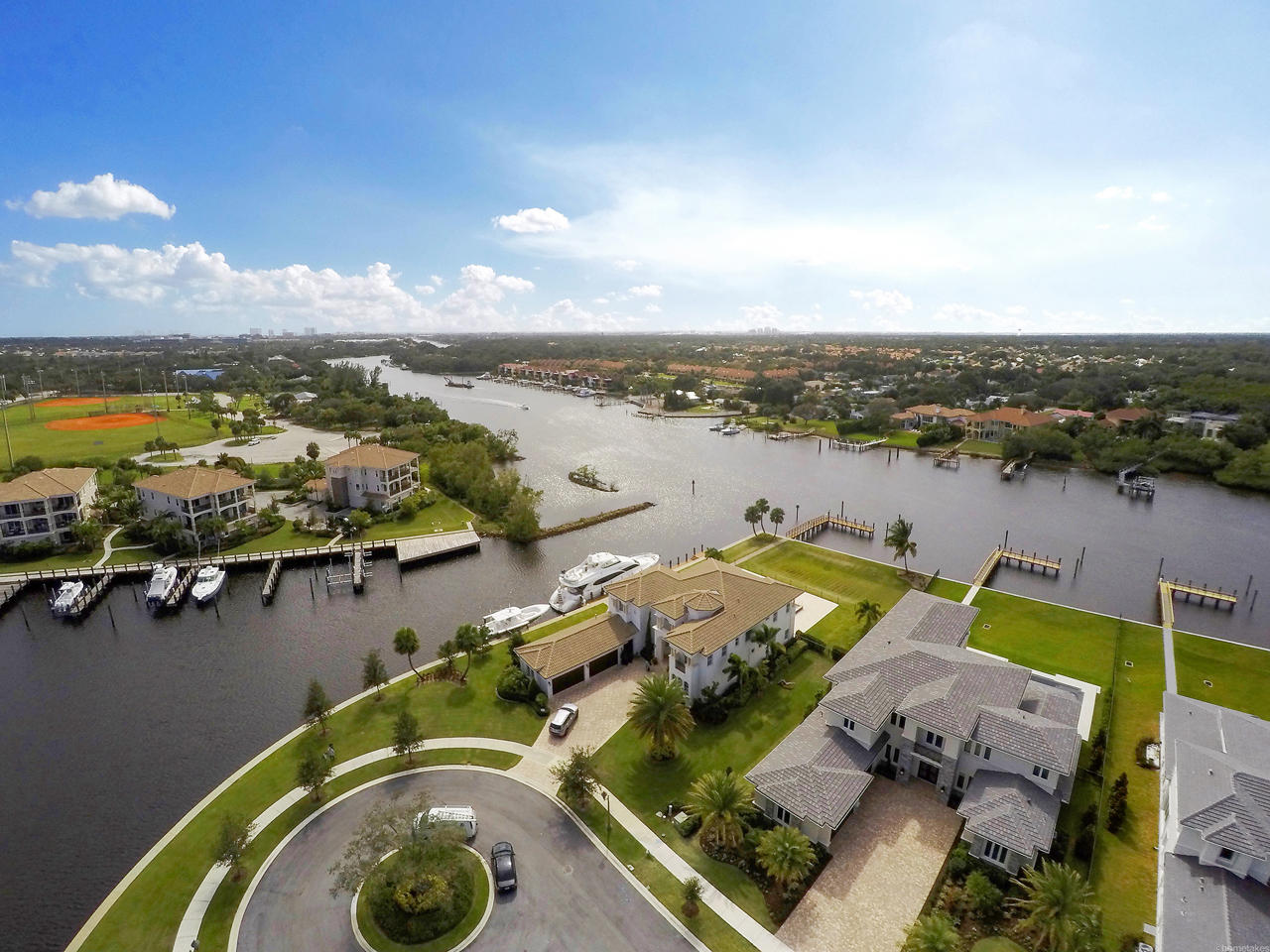 Frenchman's Harbor - Residential