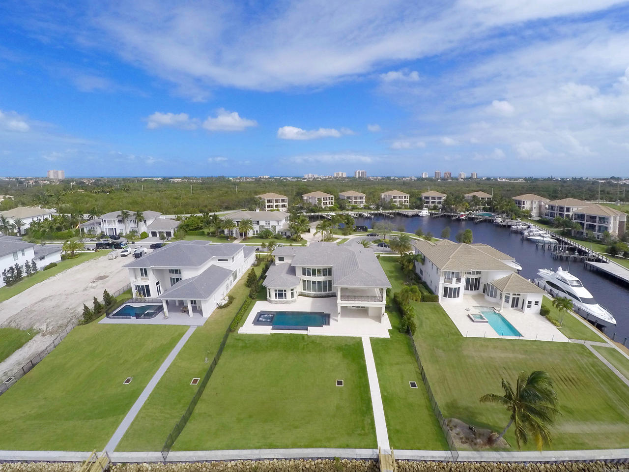 Frenchman's Harbor - Residential