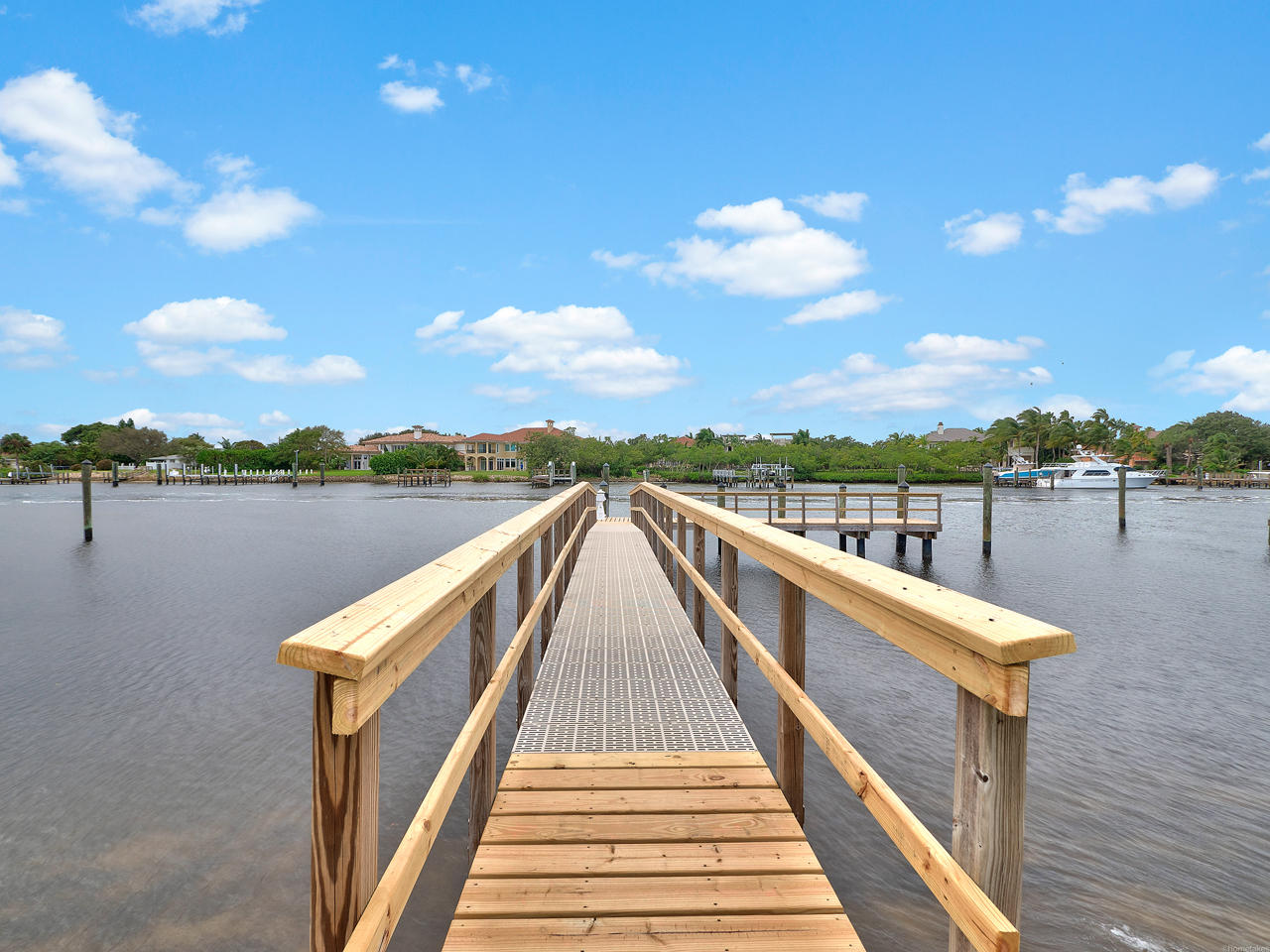 Frenchman's Harbor - Residential