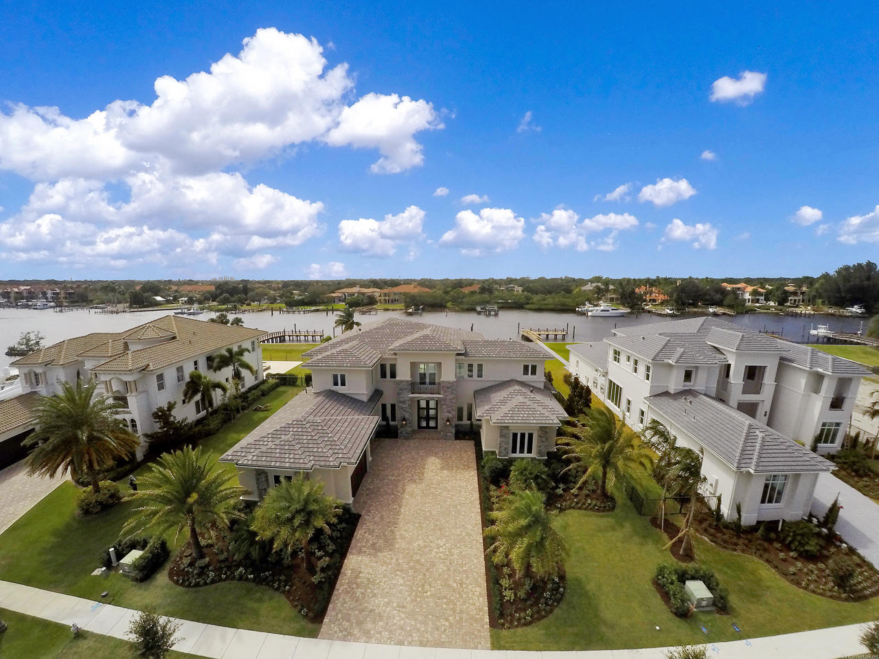 Frenchman's Harbor - Residential