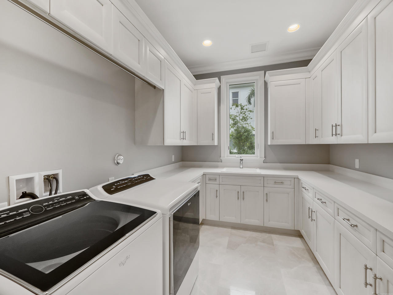 Frenchman's Harbor - Residential